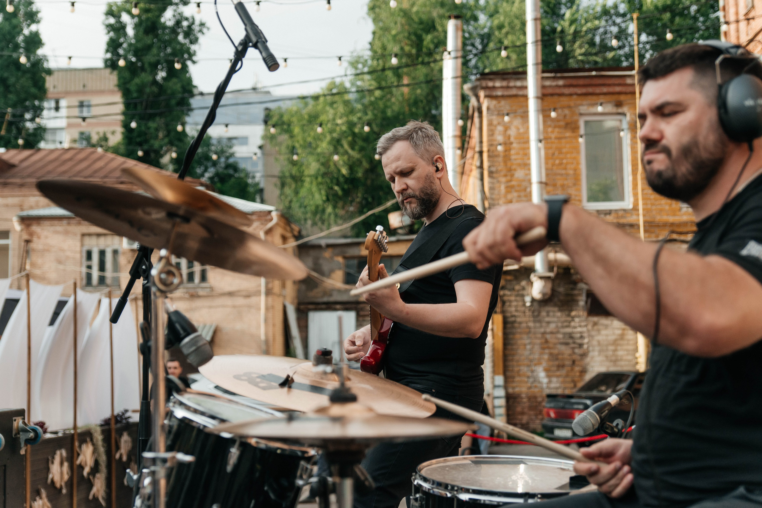 Вадим и София короткая версия свадебного дня. Меня зовут Александр Литвинчук и я свадебный фотограф в Саратове