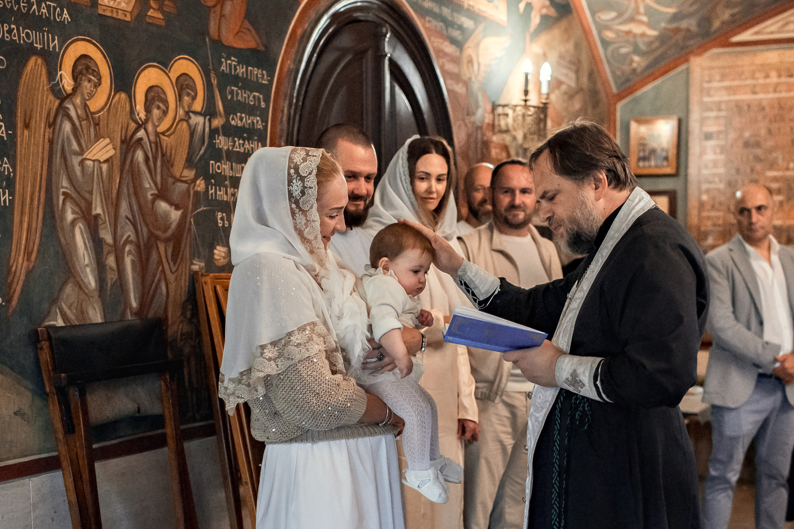 Крещение в Зачатьевском Монастыре. Профессиональный фотограф в Москве и Мо Мария Шантарёва