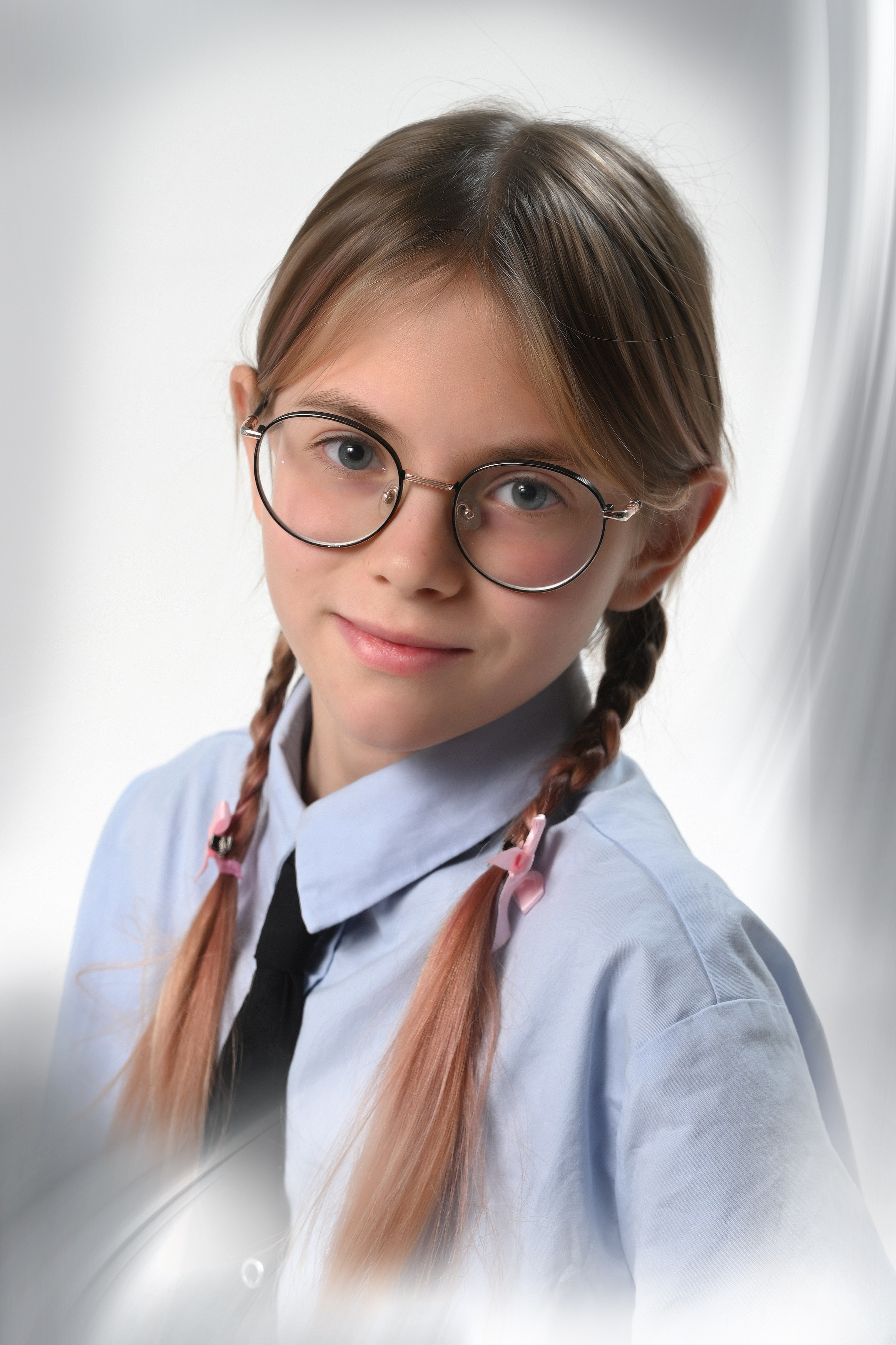 Фотоальбомы, фотокниги, альбомы для учеников начальных классов в школах в городе Вологда