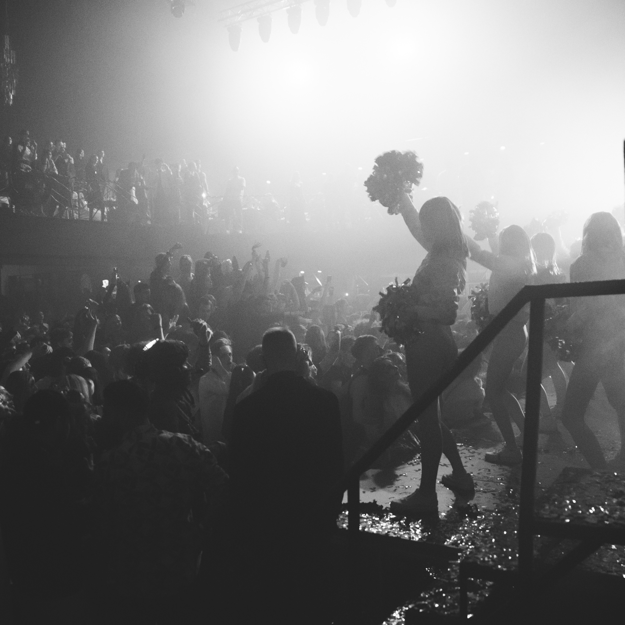 Клубный репортаж в Lookin Rooms. Свадебный и портретный фотограф в Москве Жердев Даниил