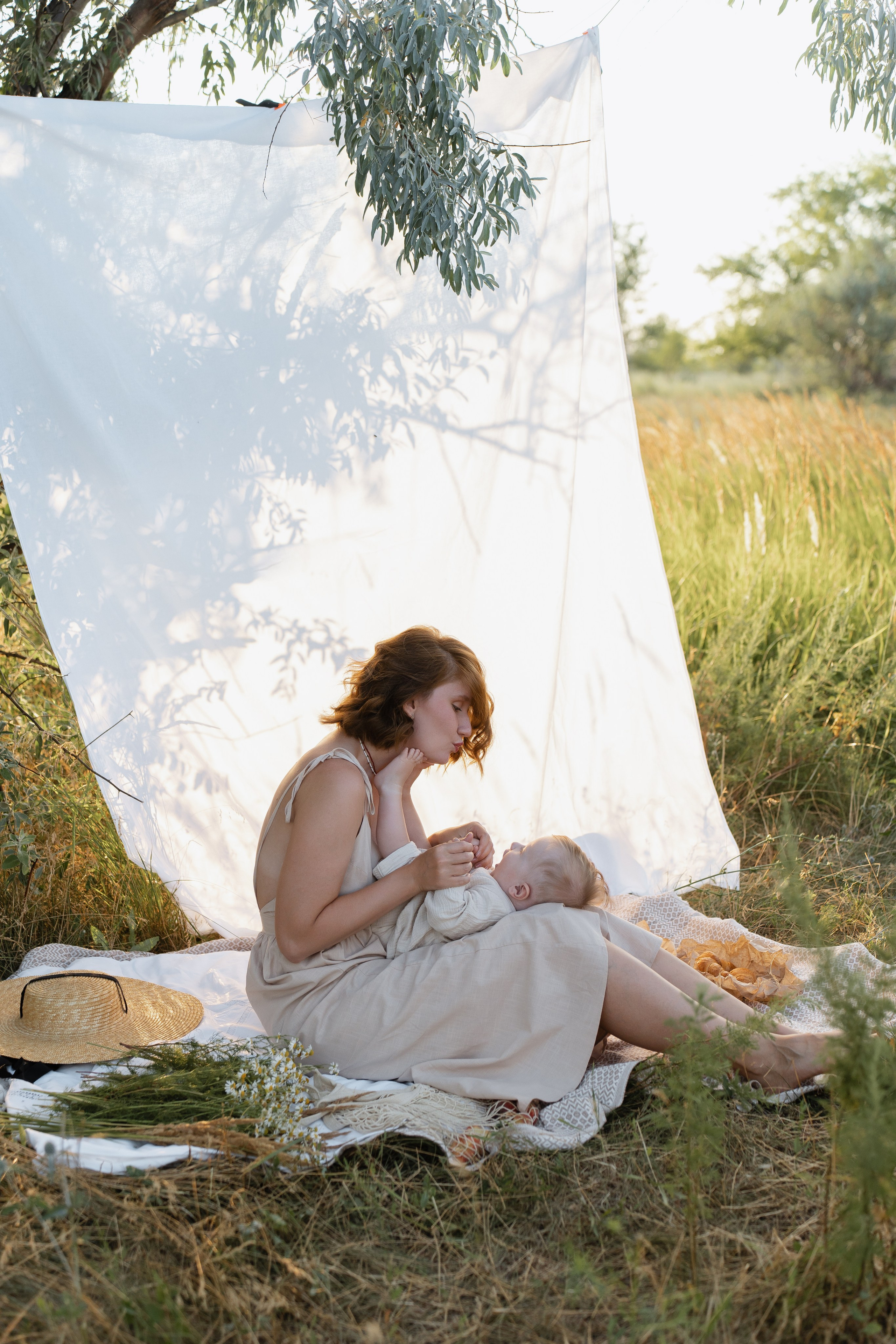 Виталий и Татьяна_ фотозона пикник. Свадебный и семейный фотограф в Самаре Салахова Гулина