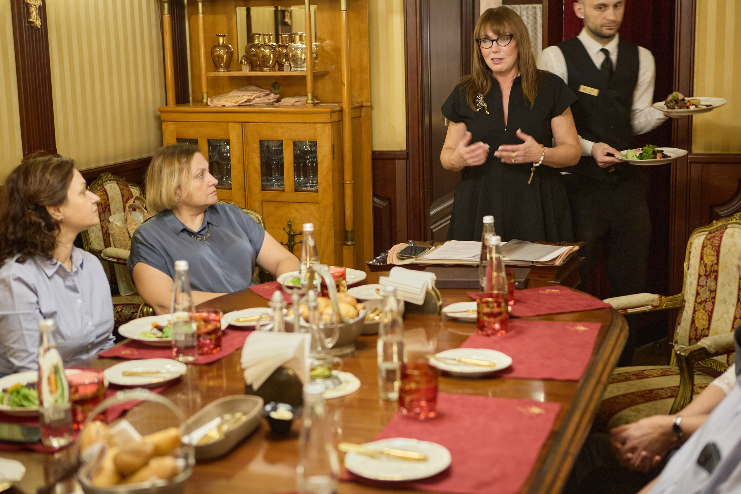 Stories at the table. Фотограф в Санкт-Петербурге Владимир Тихомиров