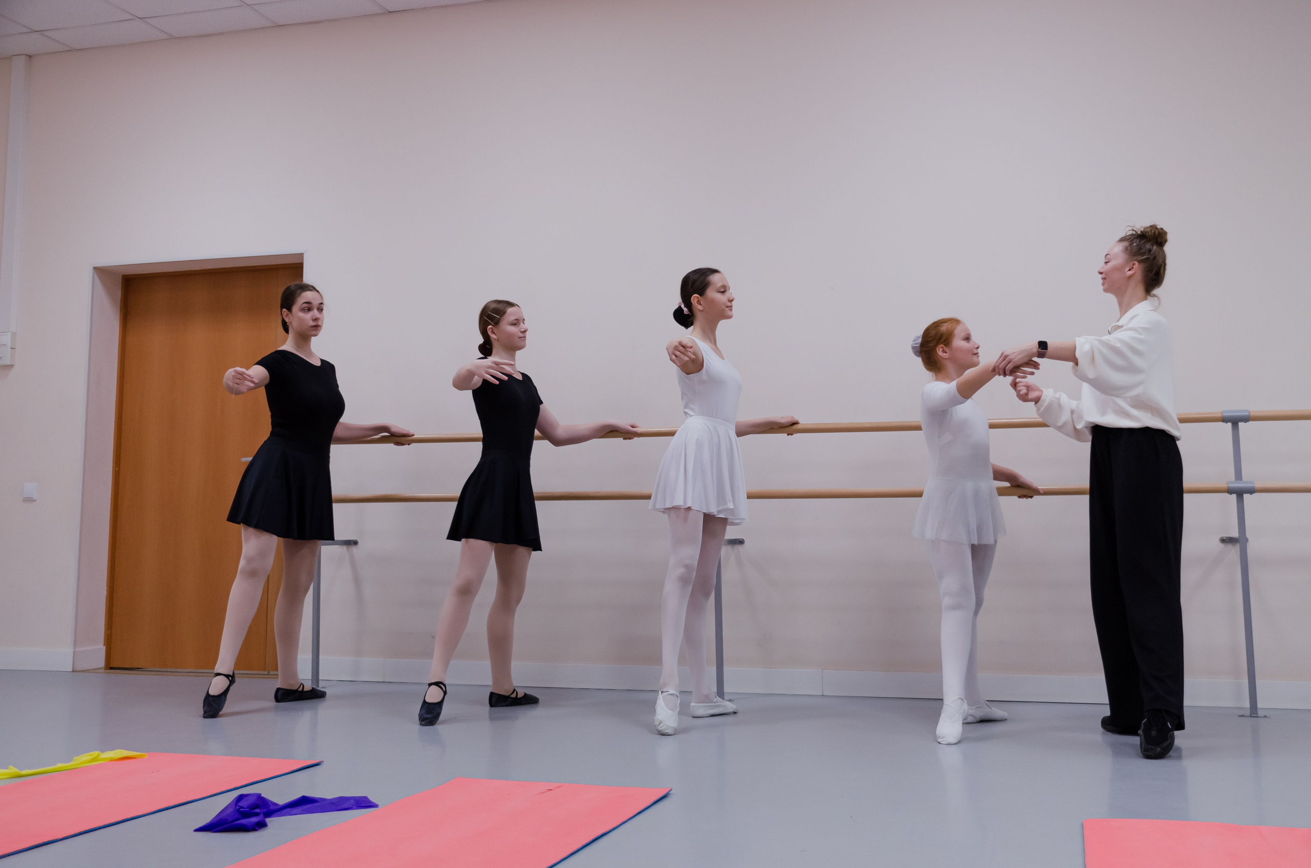 Балет, танец (концерты, уроки, репетиции, закулисье танцующих детей и взрослых). Портретный и репортажный фотограф в Санкт-Петербурге Варвара Жукова