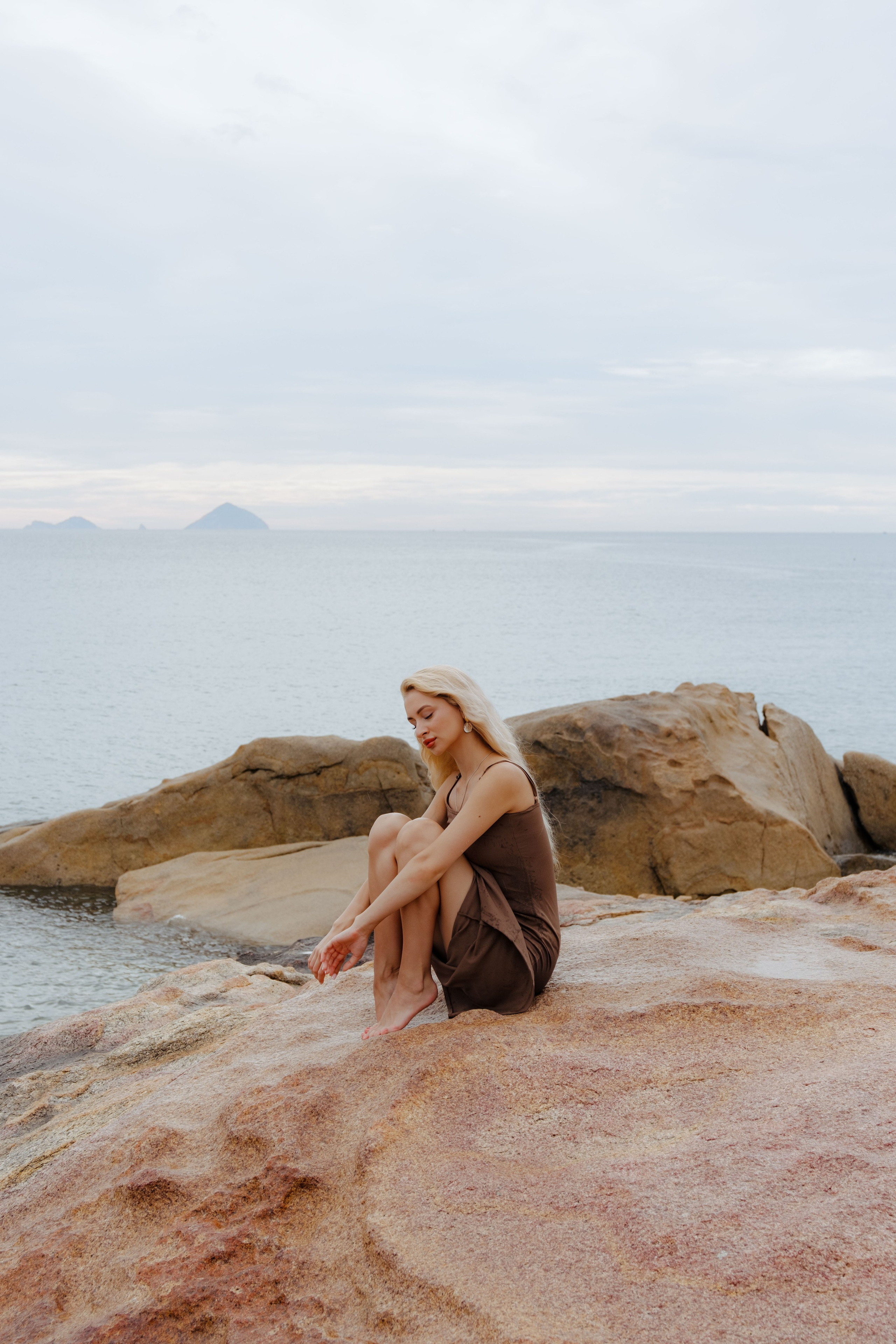 Location "Rock Garden". Portrait photographer Nha Trang | Julia Meshanina
