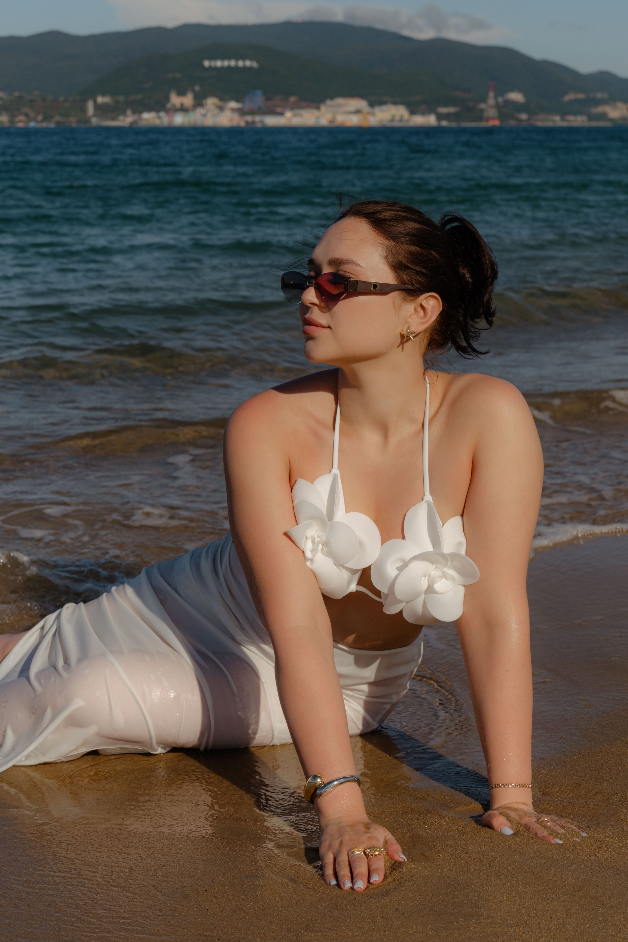 Daria. Painting "At dawn". Portrait photographer Nha Trang | Julia Meshanina