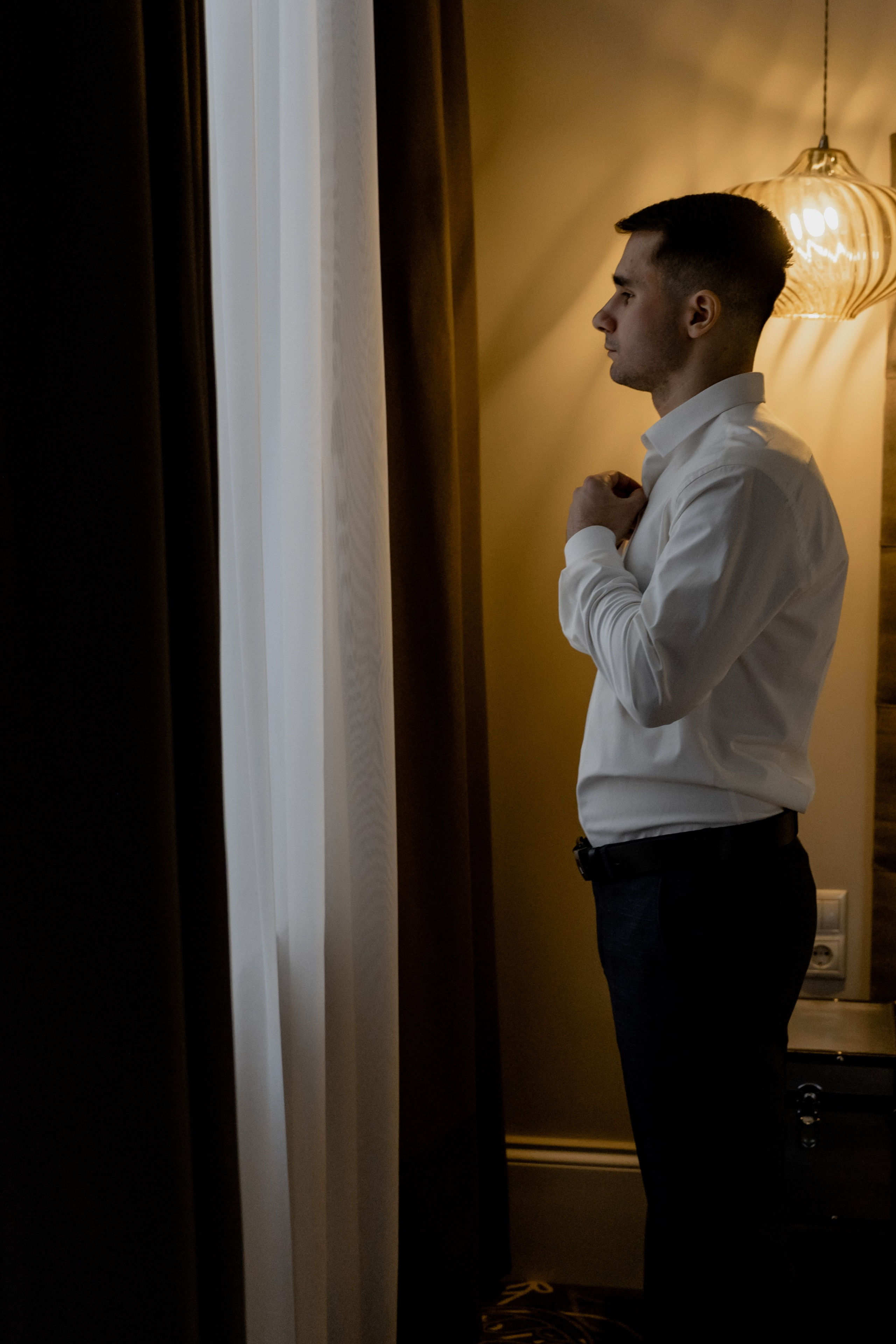 Свадебная фотосессия в отеле Чайковский г. Калининград. Свадебный фотограф Калининград