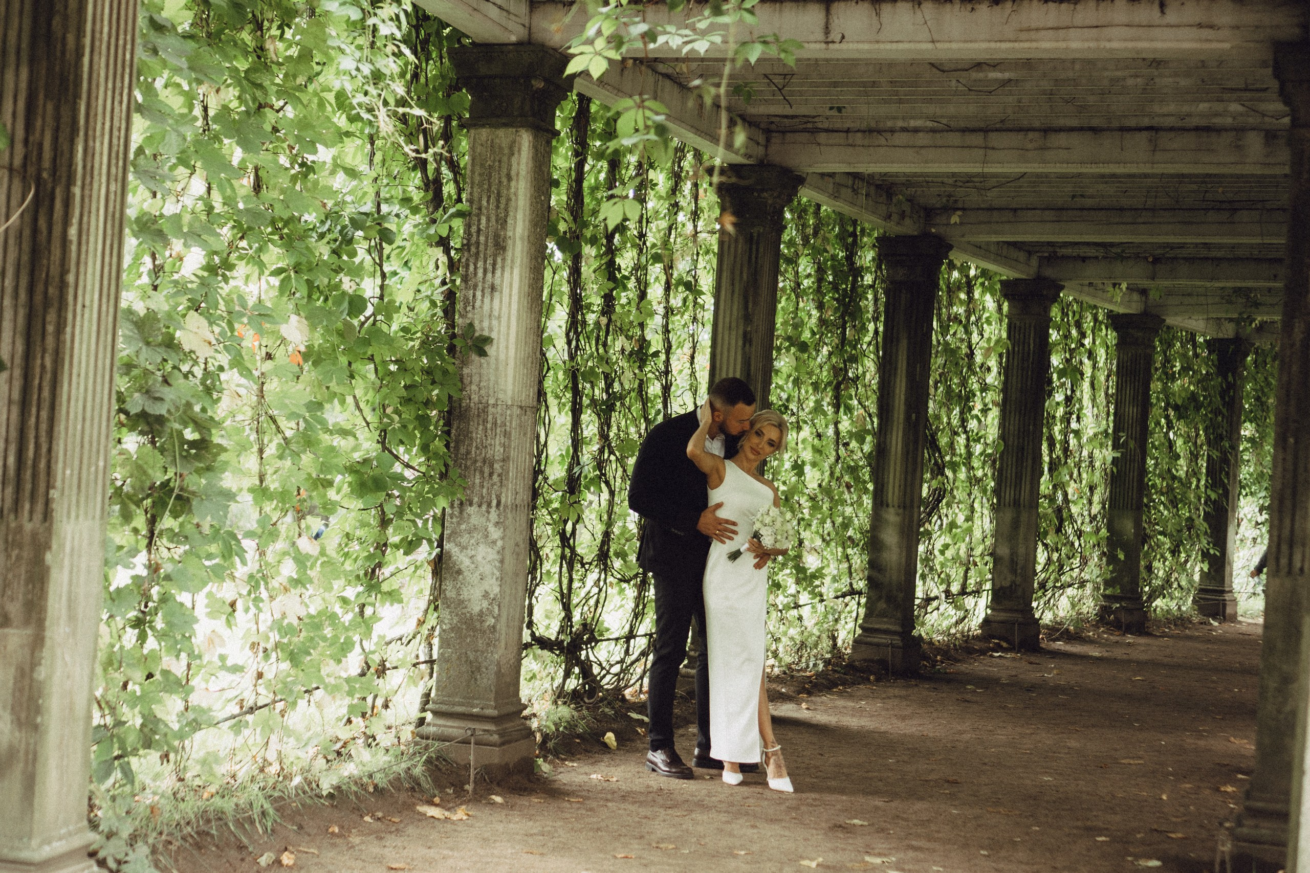 СВАДЕБНАЯ ИСТОРИЯ В ГОРОДЕ ПУШКИН ВОЗЛЕ ЕКАТЕРИНИНСКОГО ДВОРЦА И В ПАРКЕ. Профессиональный фотограф, Санкт-Петербург — Виктория Богомолова