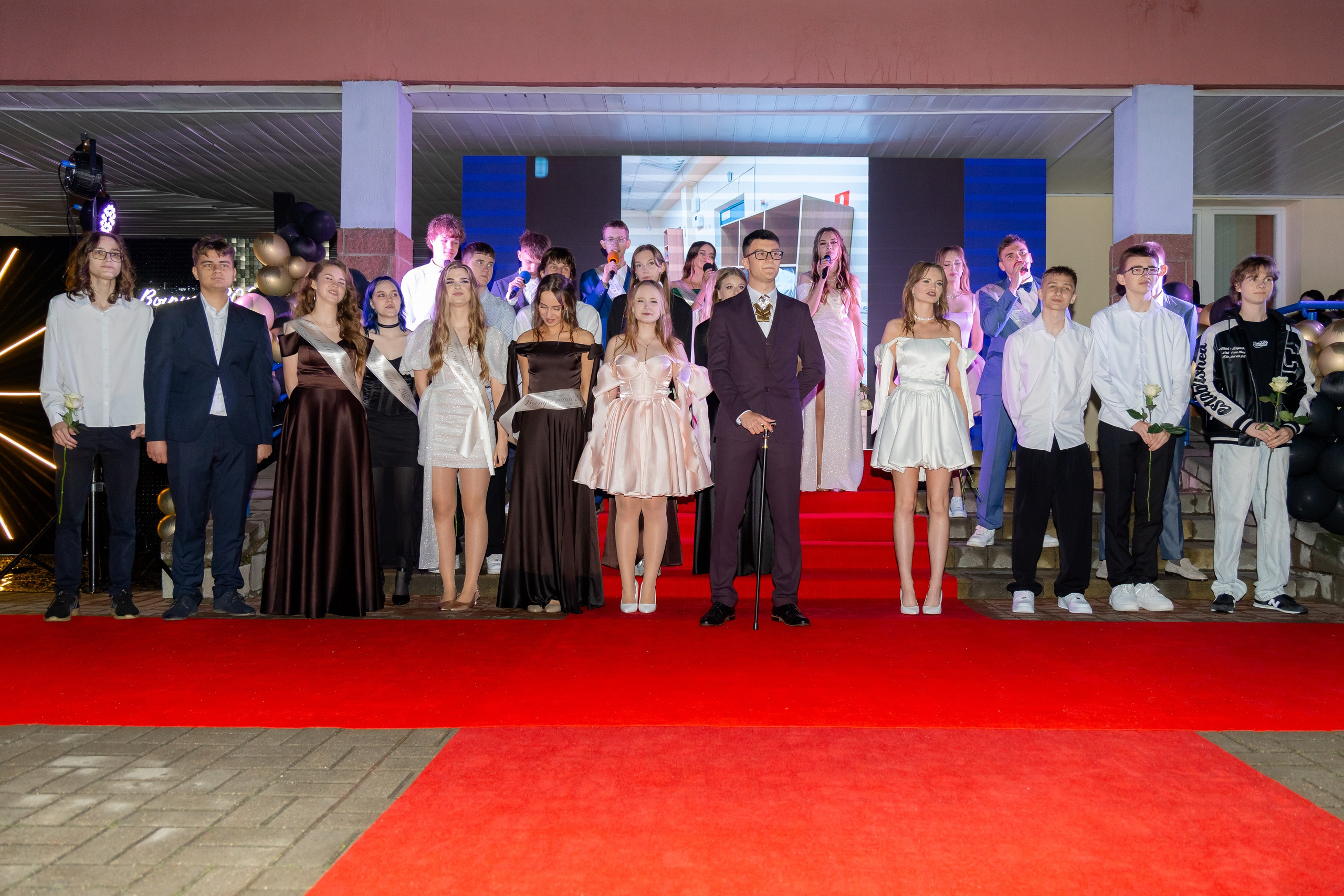 Школьный выпускной 2025 год в Минске, Беларуси. Свадебный фотограф в Минске/Беларуси Сергей Спиридонов