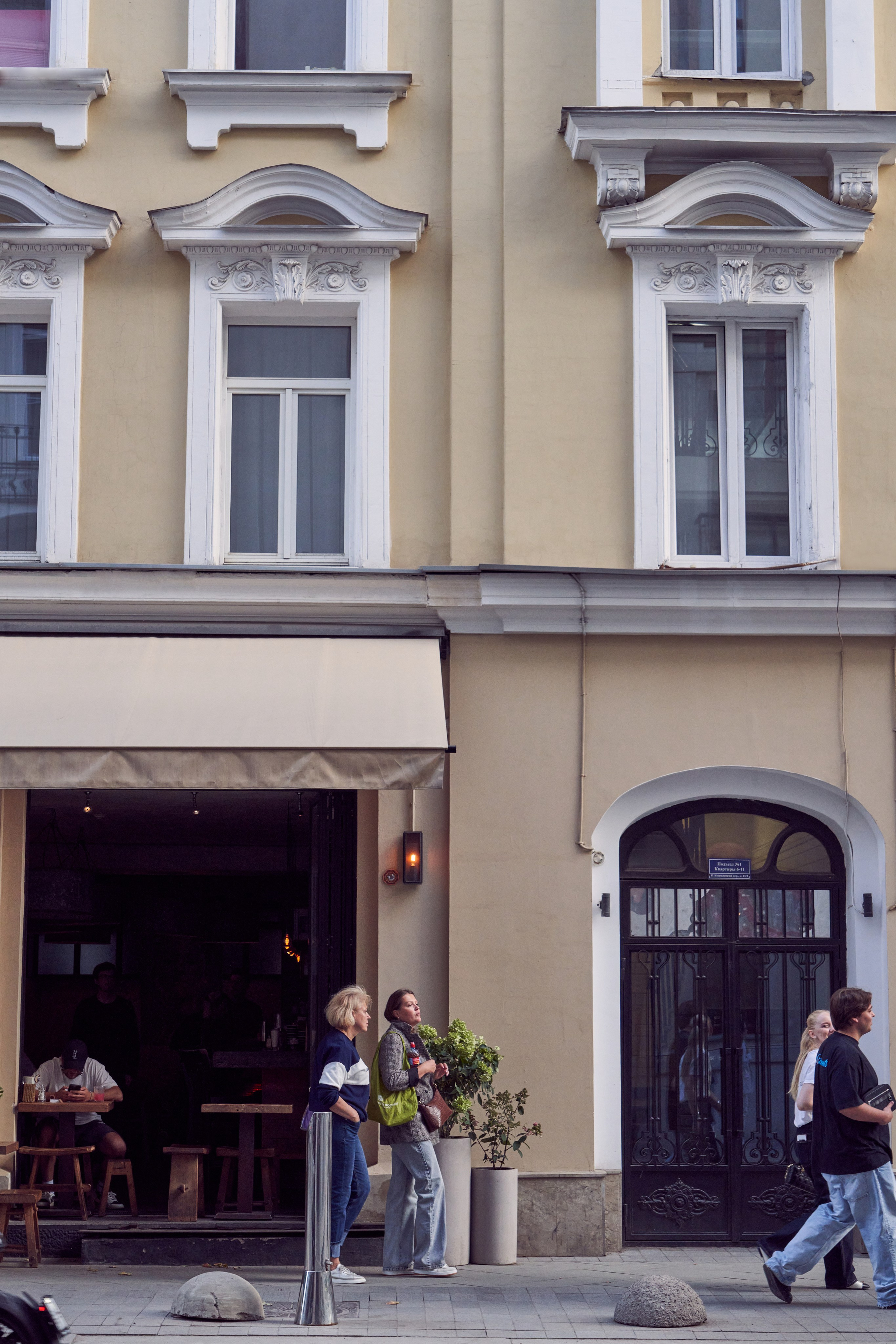 Уличная съёмка разные локации для фото в Москве