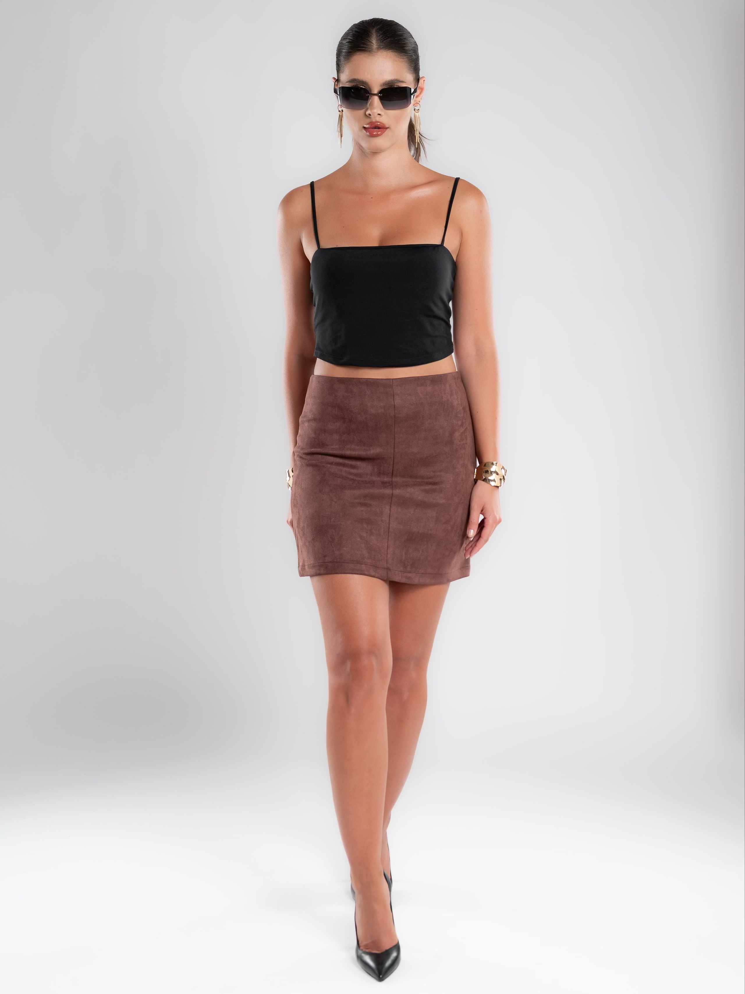 Мини-юбки замшевые. Предметный фотограф, фото для маркетплейсов Пятигорск, КМВ