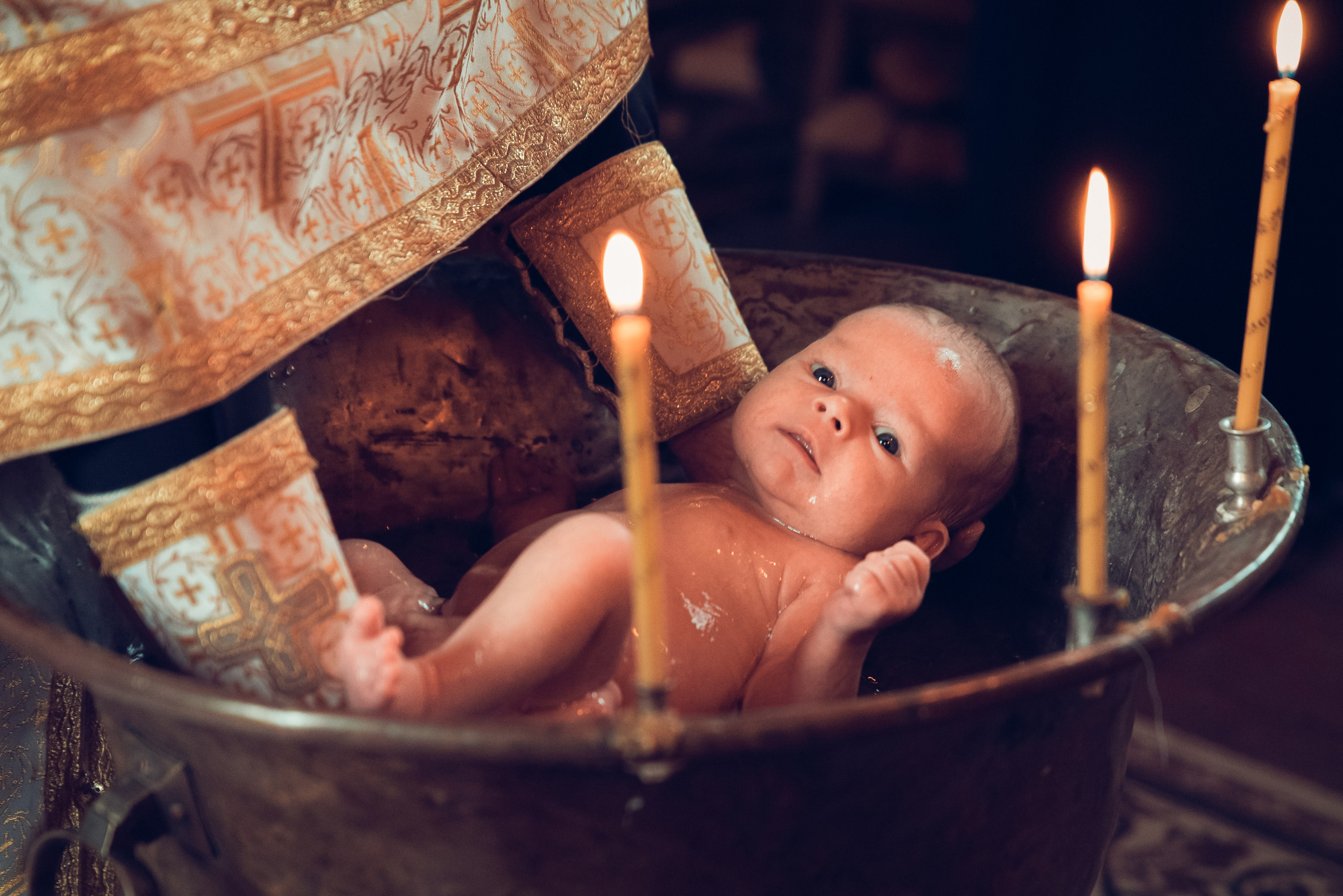 Фотограф в храме. Дарья Нетреба Фотограф на Крещение, Венчание Псков и область