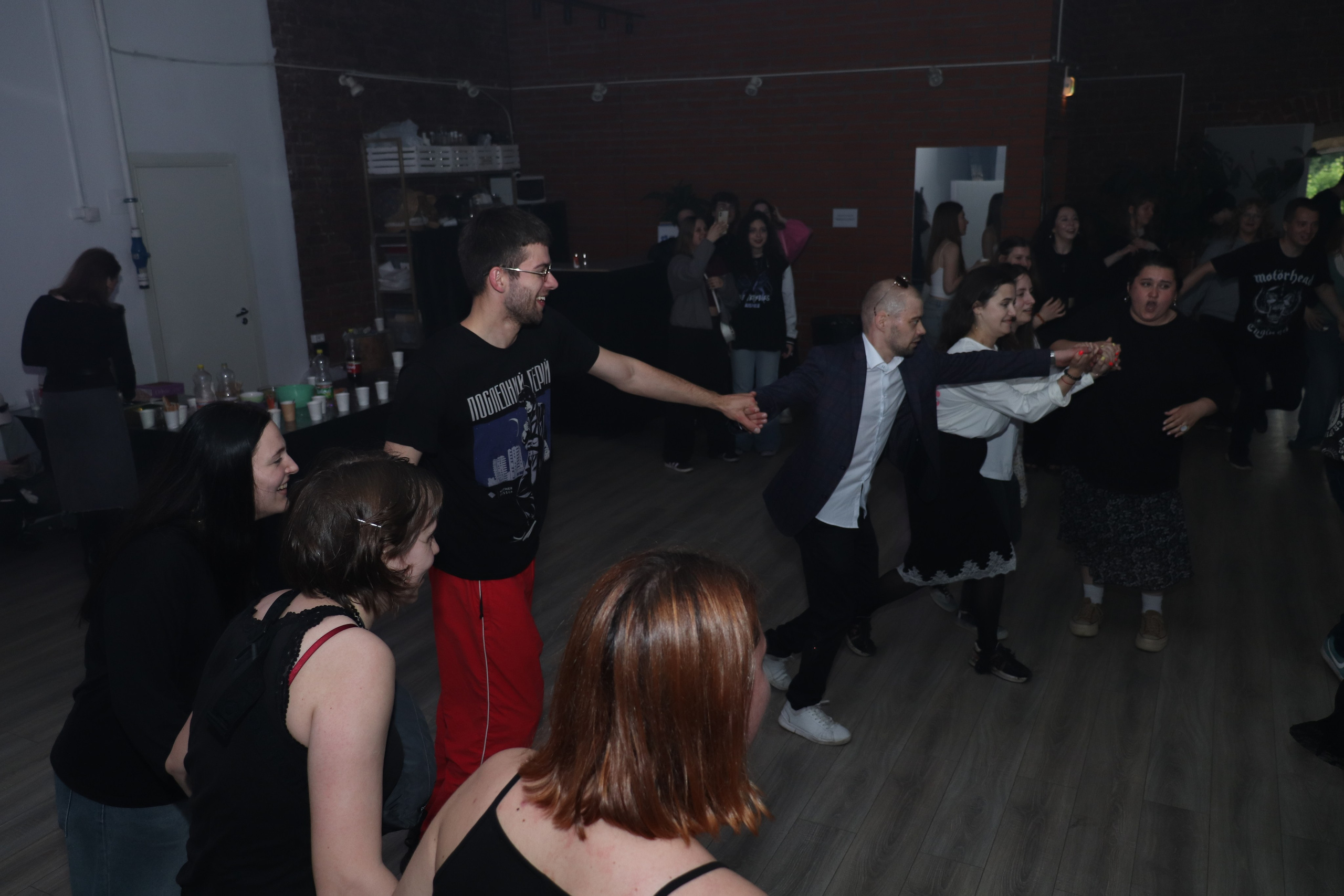 Дискотека 90х молодёжного «клуба 52». Ивентный фотограф в Санкт-Петербурге Олег Комков