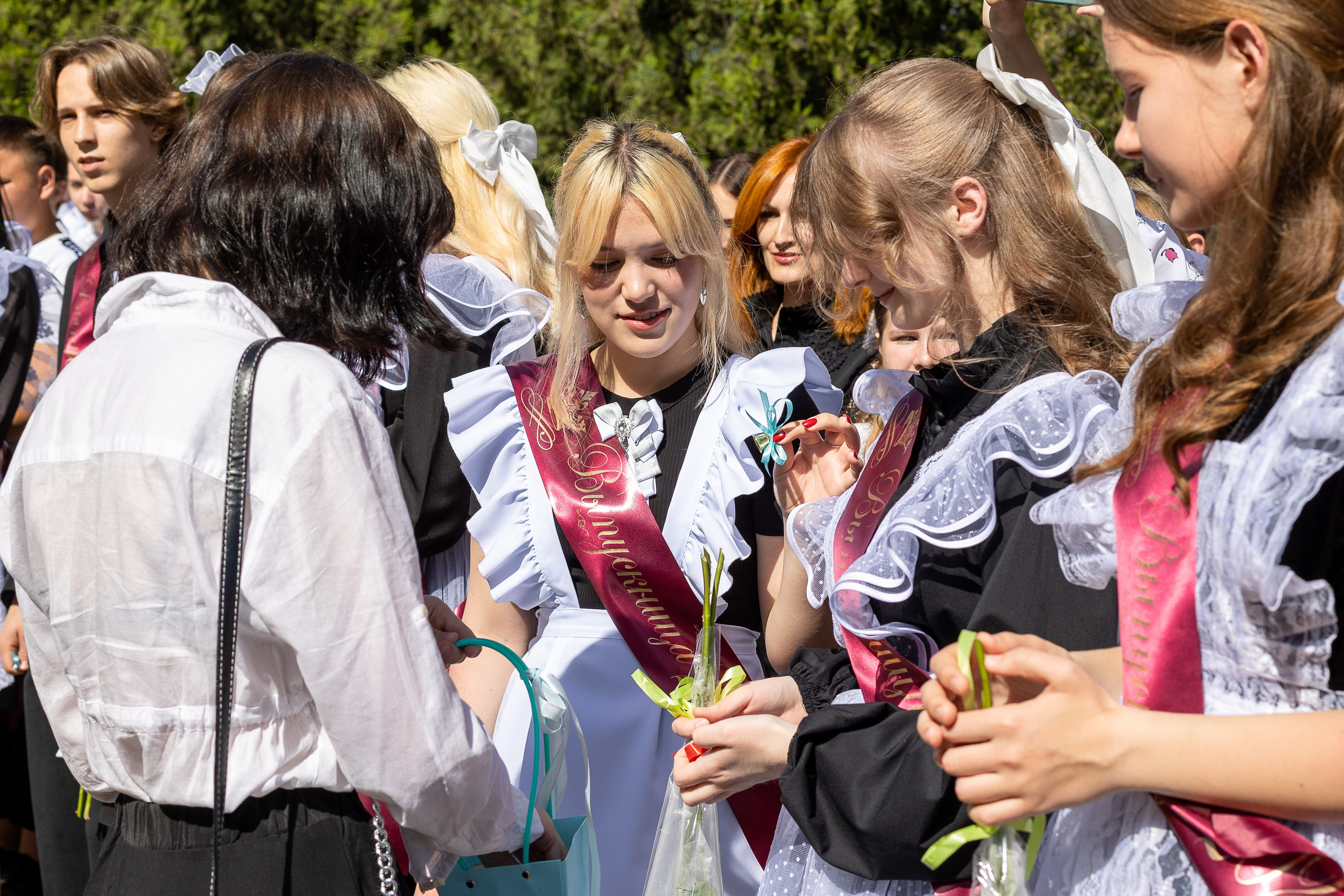 Последний звонок. Выпускные альбомы Майкоп, Краснодар Елена Золотарева