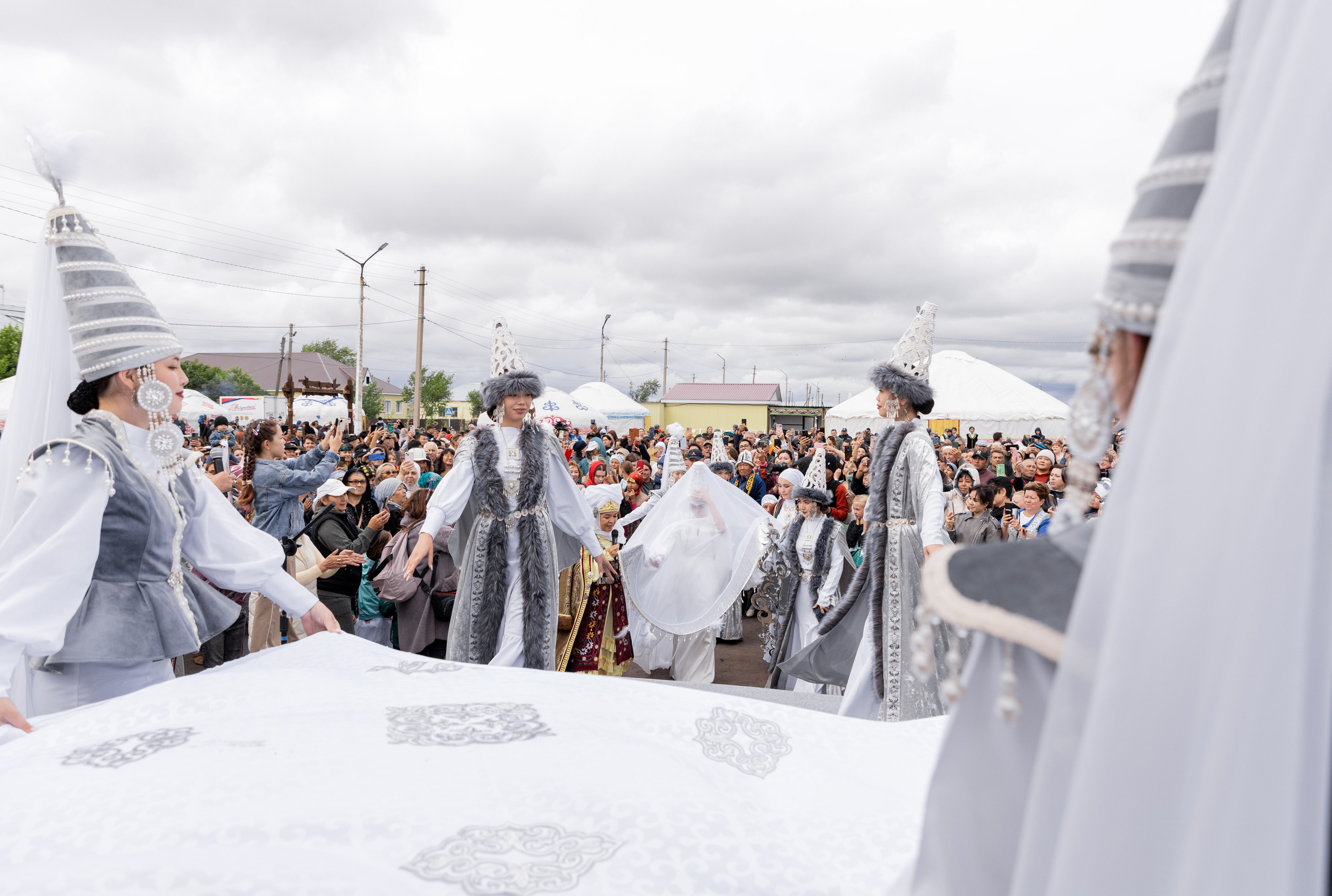 Жолдыбек и Амина