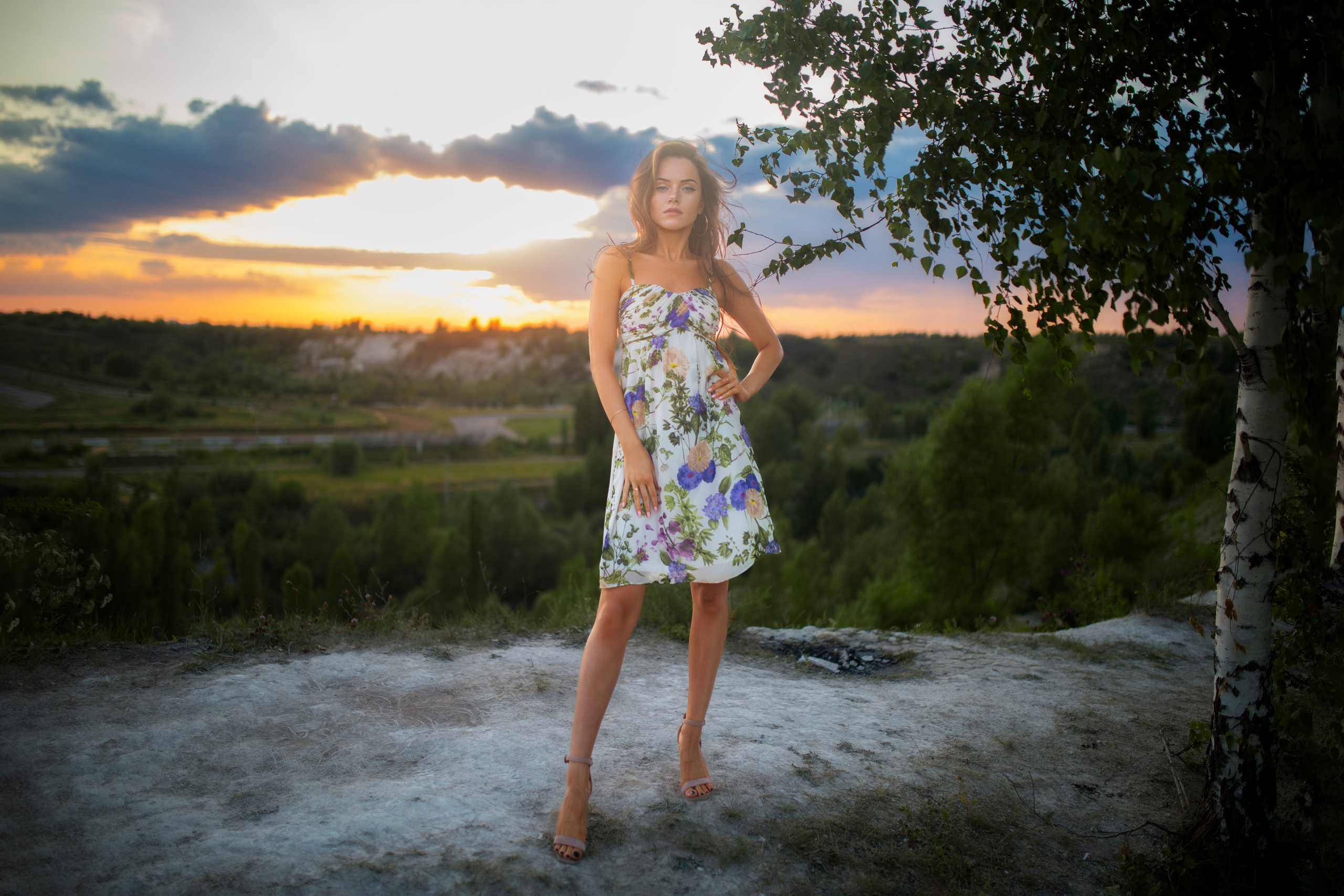 Летняя съемка с Екатериной на природе в парке Белый Колодец в формате для «себя»