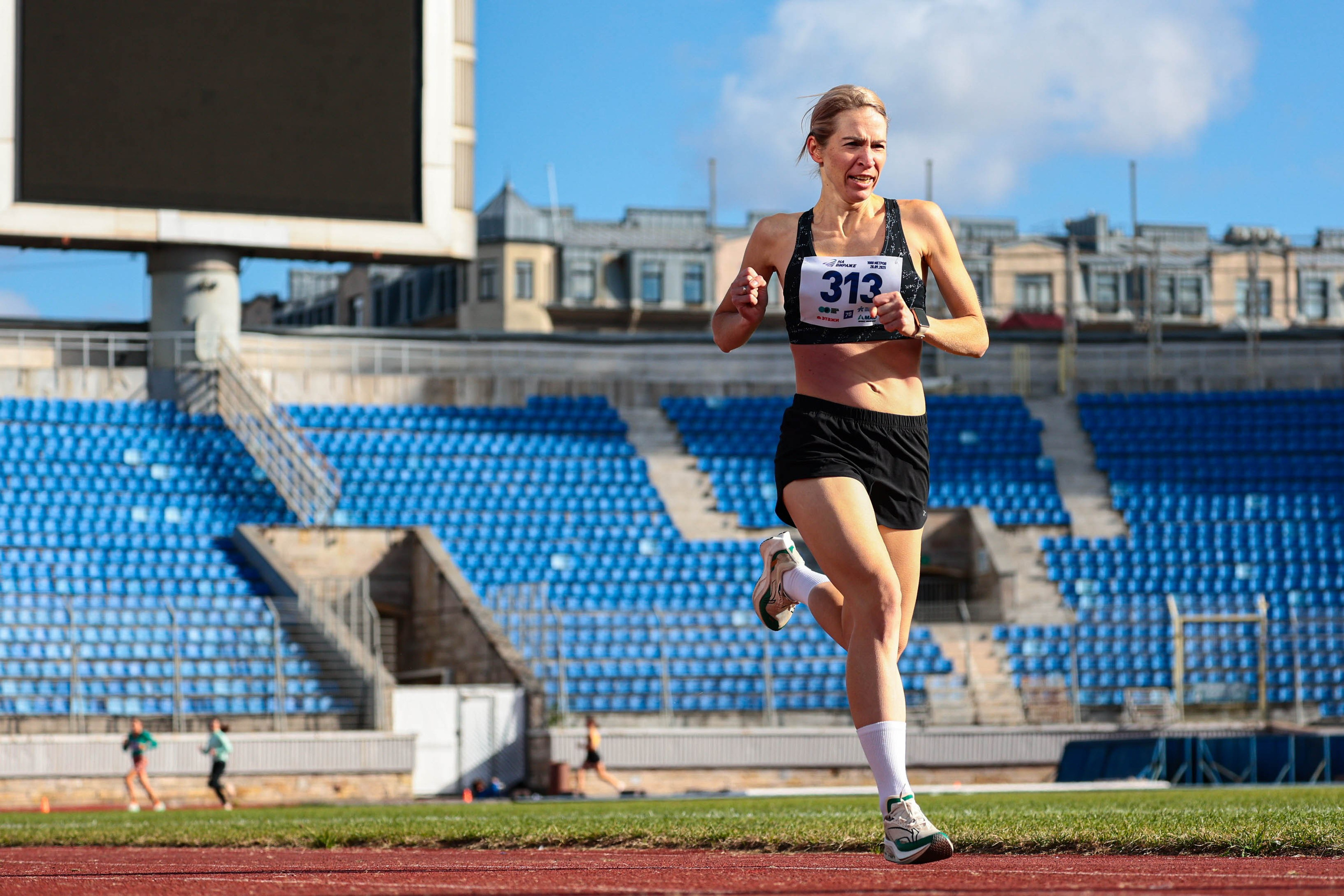 На вираже 2025. Спортивный фотограф в Санкт-Петербурге Илья Vacool