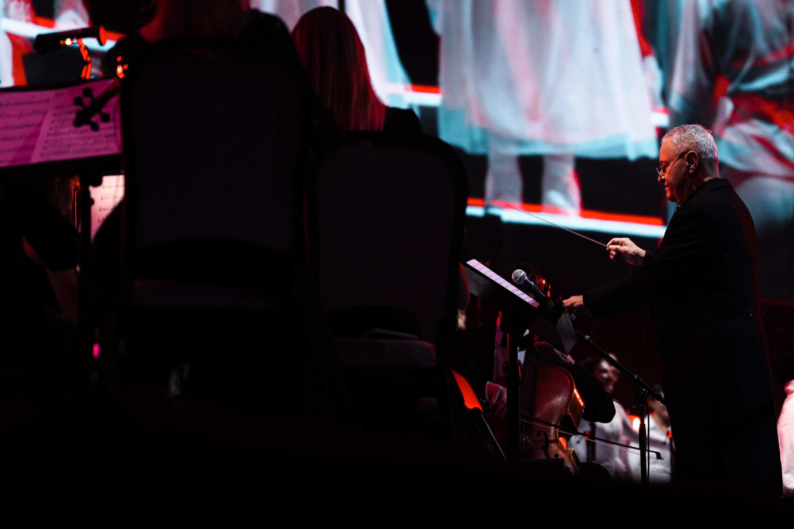 Концерт L'one 19.10.2025 с хором и симфоническом оркестром. Фотограф и видеограф Мария Банщикова, Солнечногорск, Москва