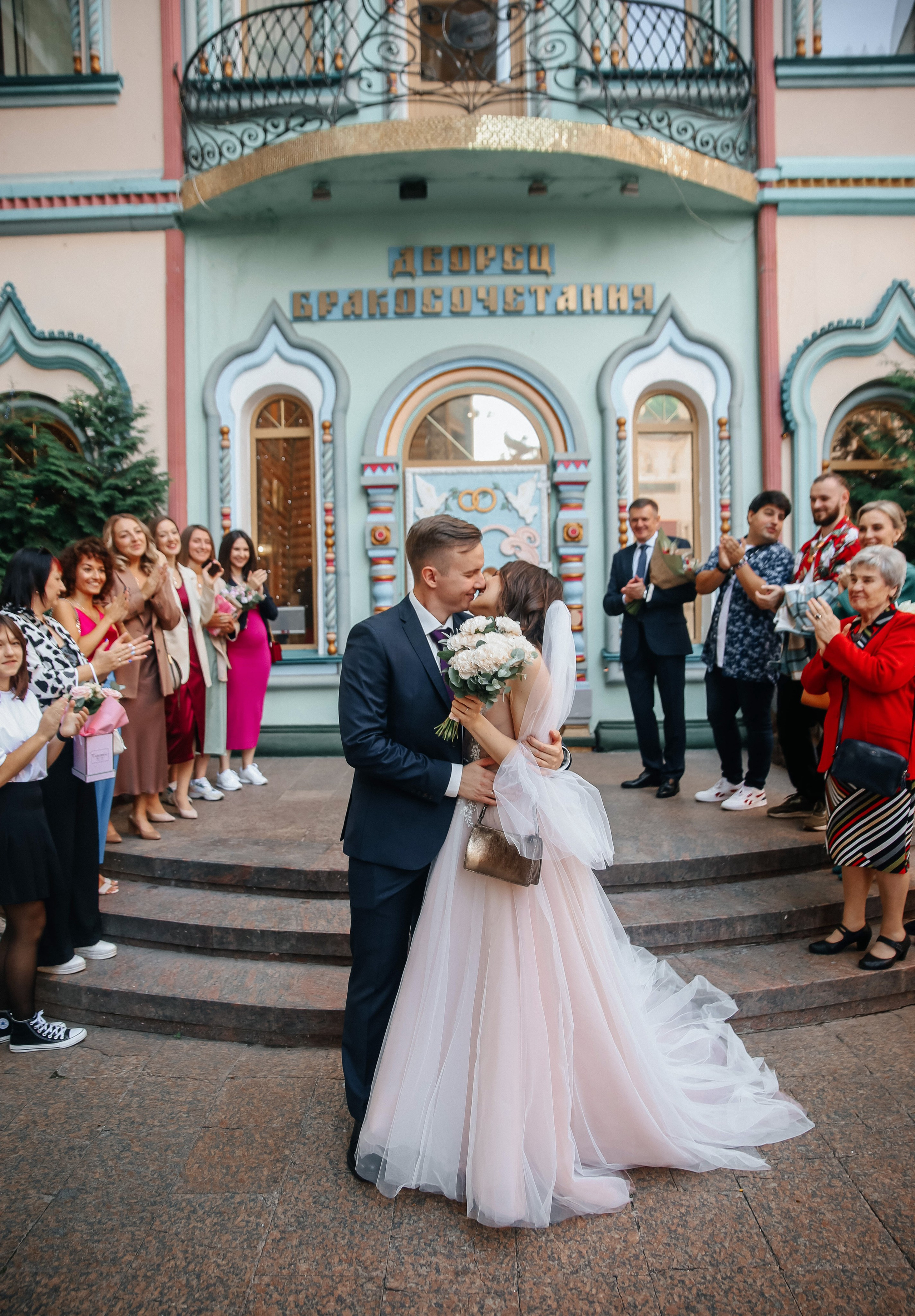 Свадебная фотосессия в Измайловском парке. Свадебный и семейный фотограф в Москве