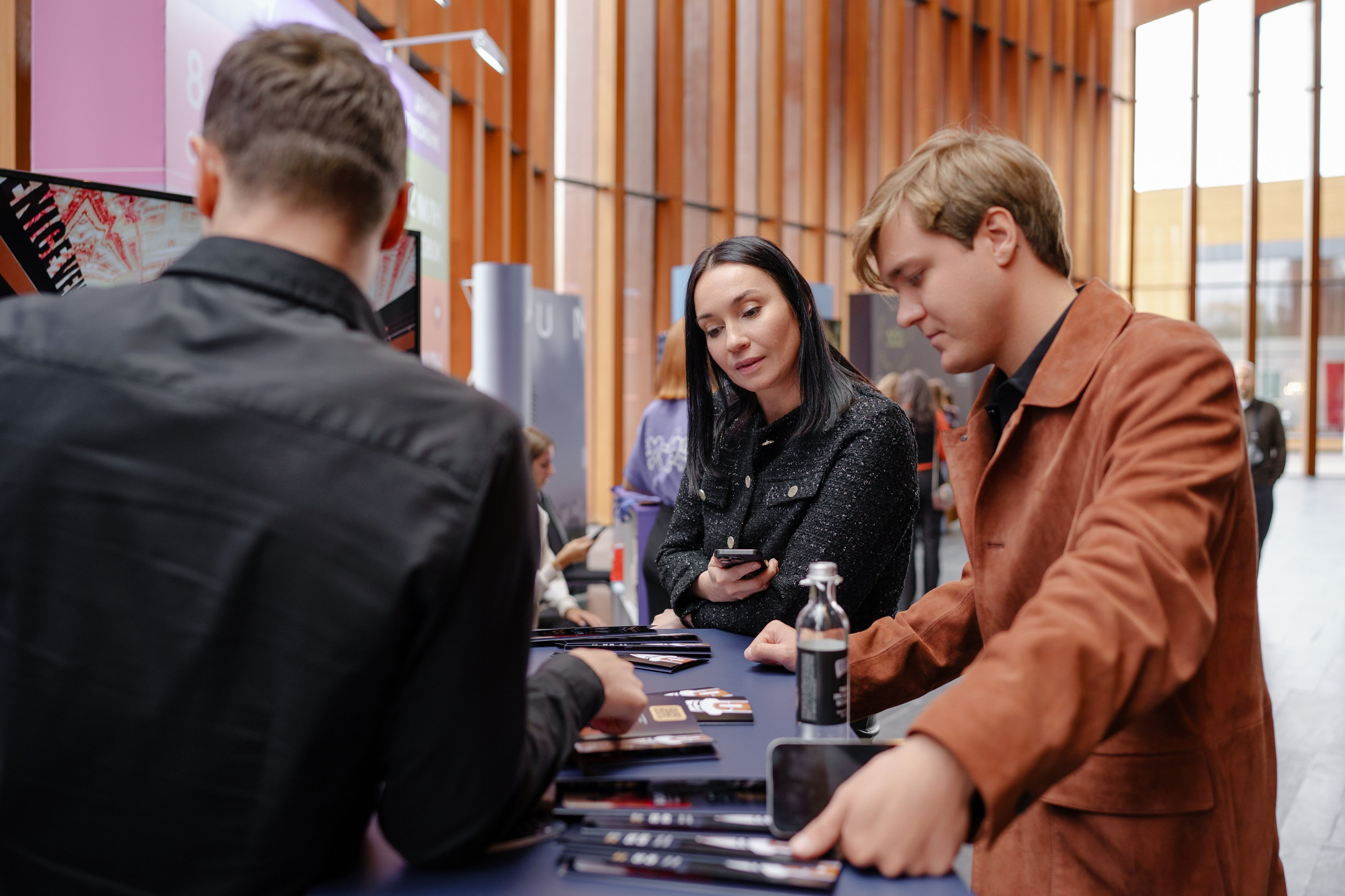 Фотограф репортажный на конференцию/форум в Москве. Репортажный фотограф в Москве Саша Дружинина