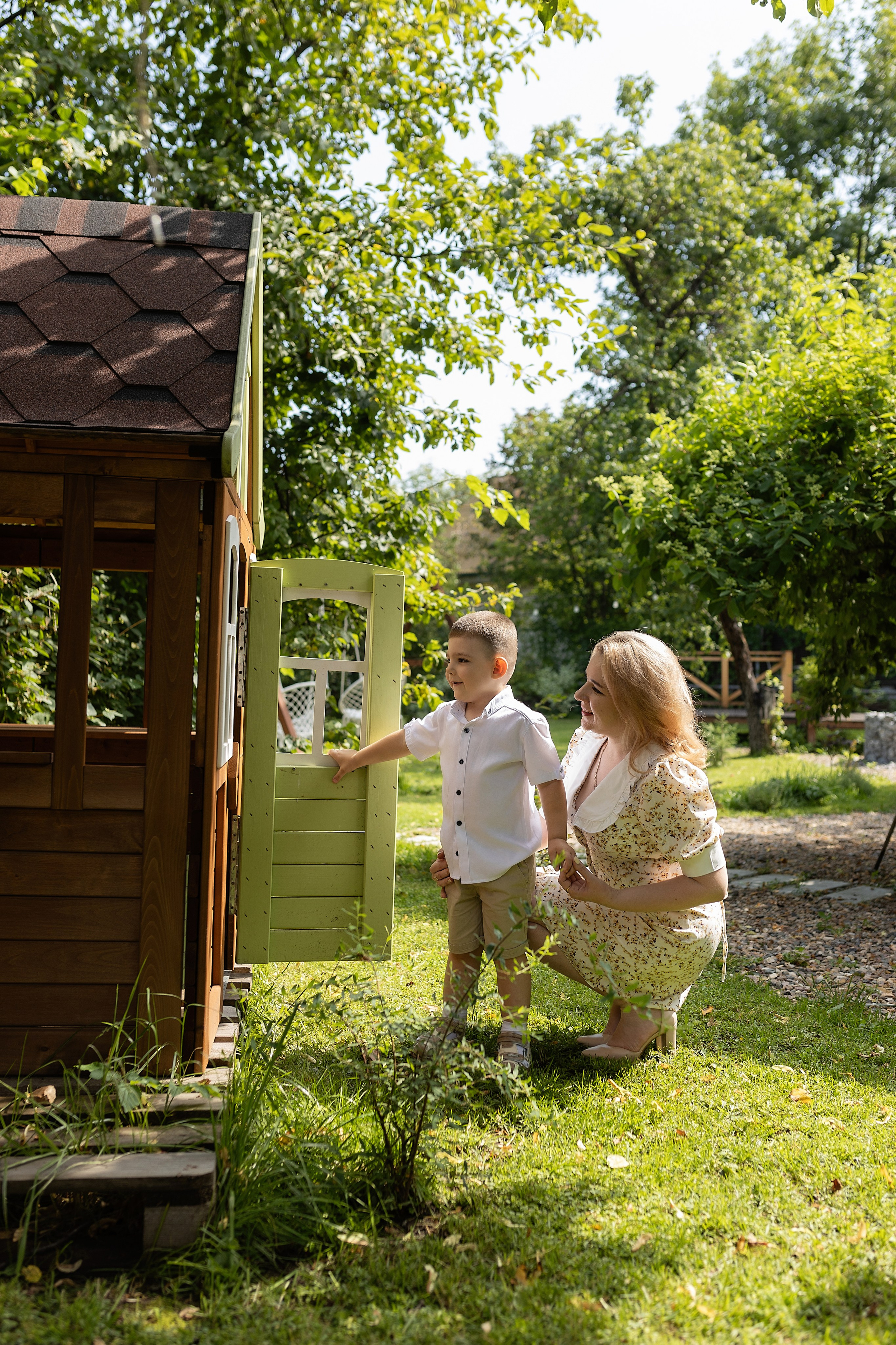 Семейная фотосессия на фотодаче в Купавне. Фотограф в Железнодорожном и Балашихе