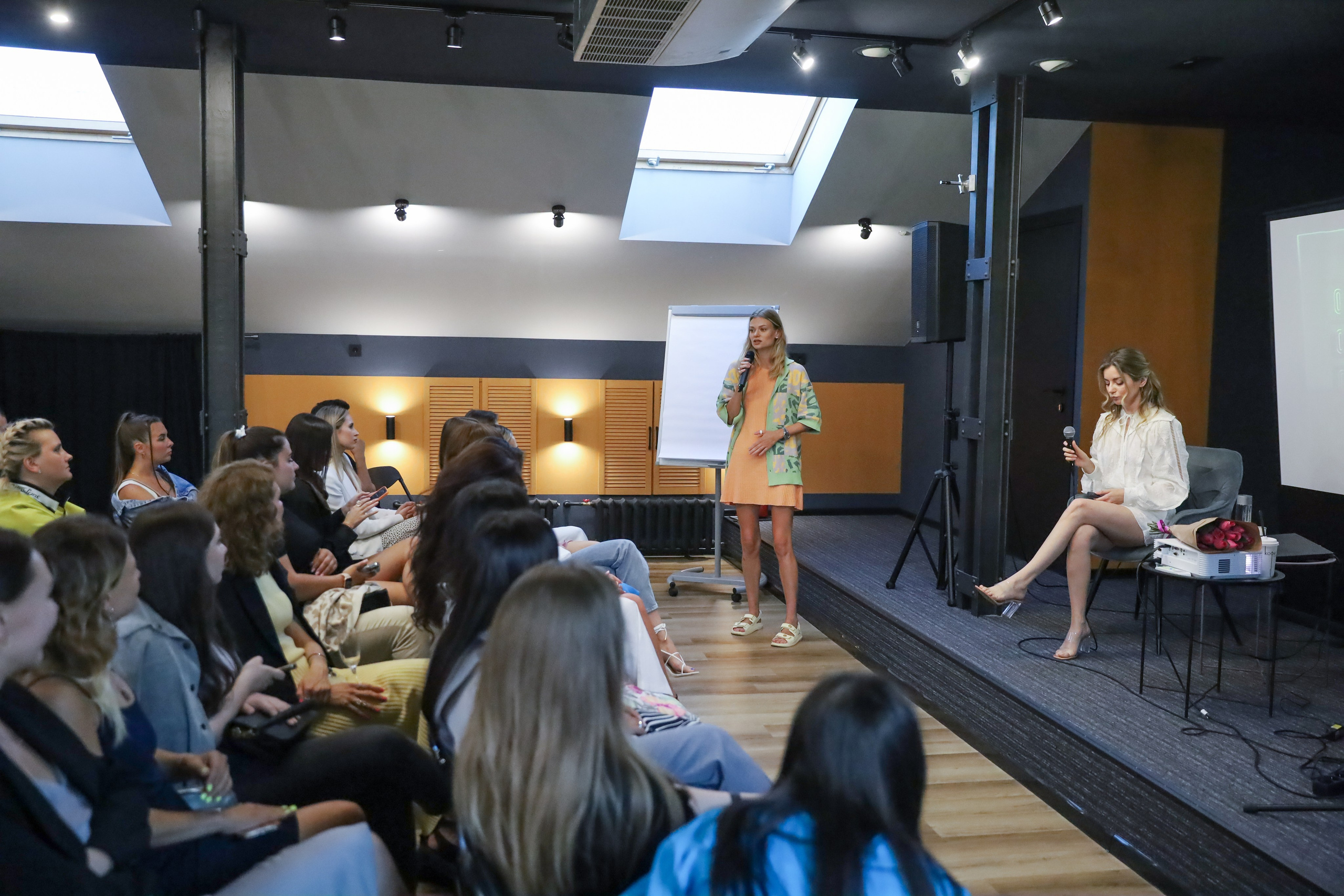 ТРАНСФОРМАЦИОННОЕ ШОУ АННЫ НОВИКОВОЙ 2023. Фотограф мероприятий Ирина Каширина