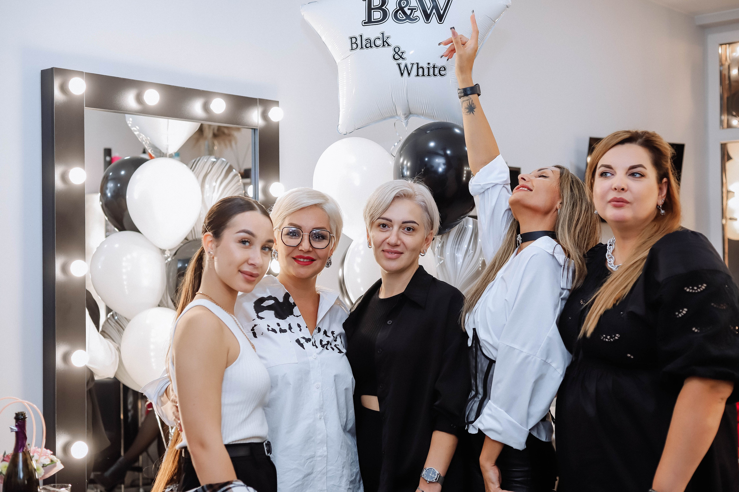 Открытие салона Black&White. Женский/Детский фотограф в Симферополе Вероника Слепогина