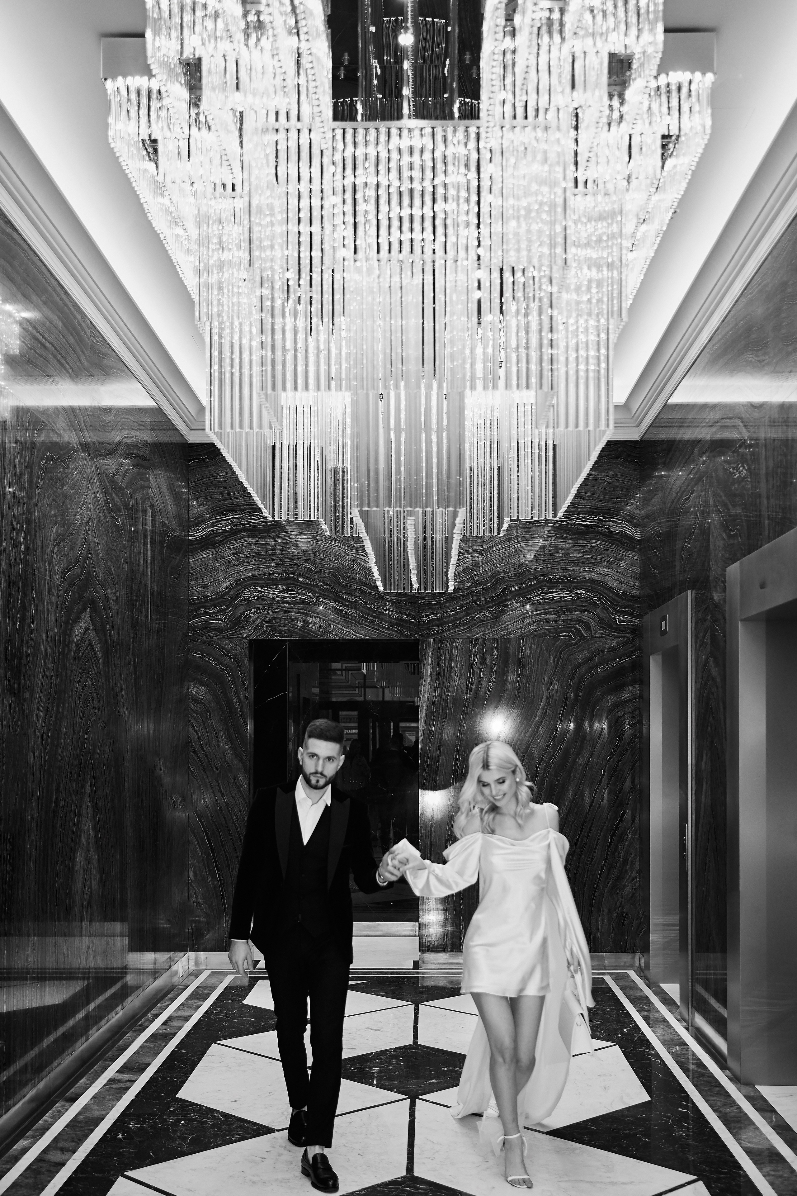 Виктория и Денис. Сборы в отеле «Marriott Imperial Plaza». Свадебный фотограф в Москве и Подмосковье