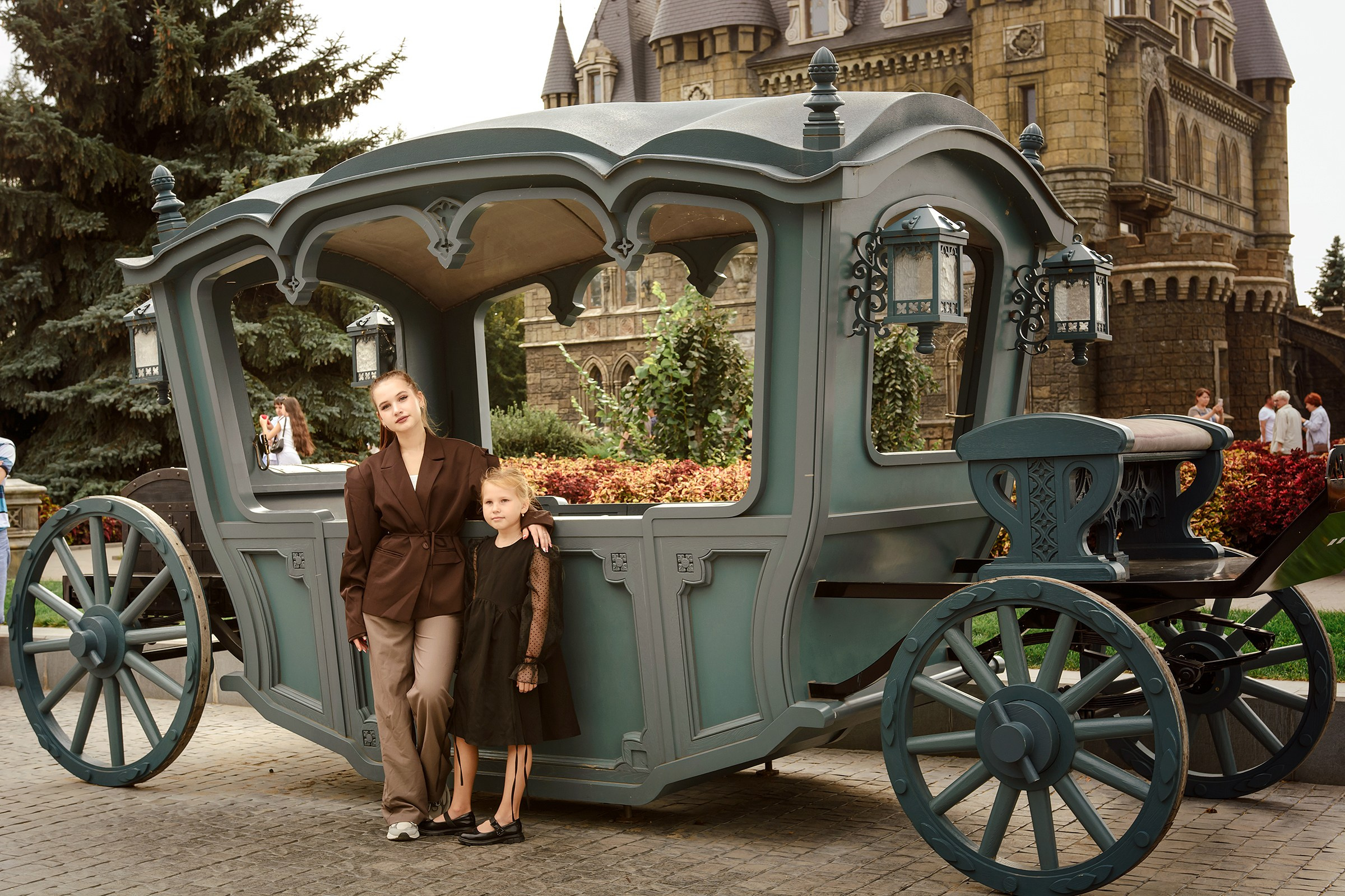 Фотосъёмка у Замка Гарибальди. Фотограф Оксана Сафонова г. Тольятти