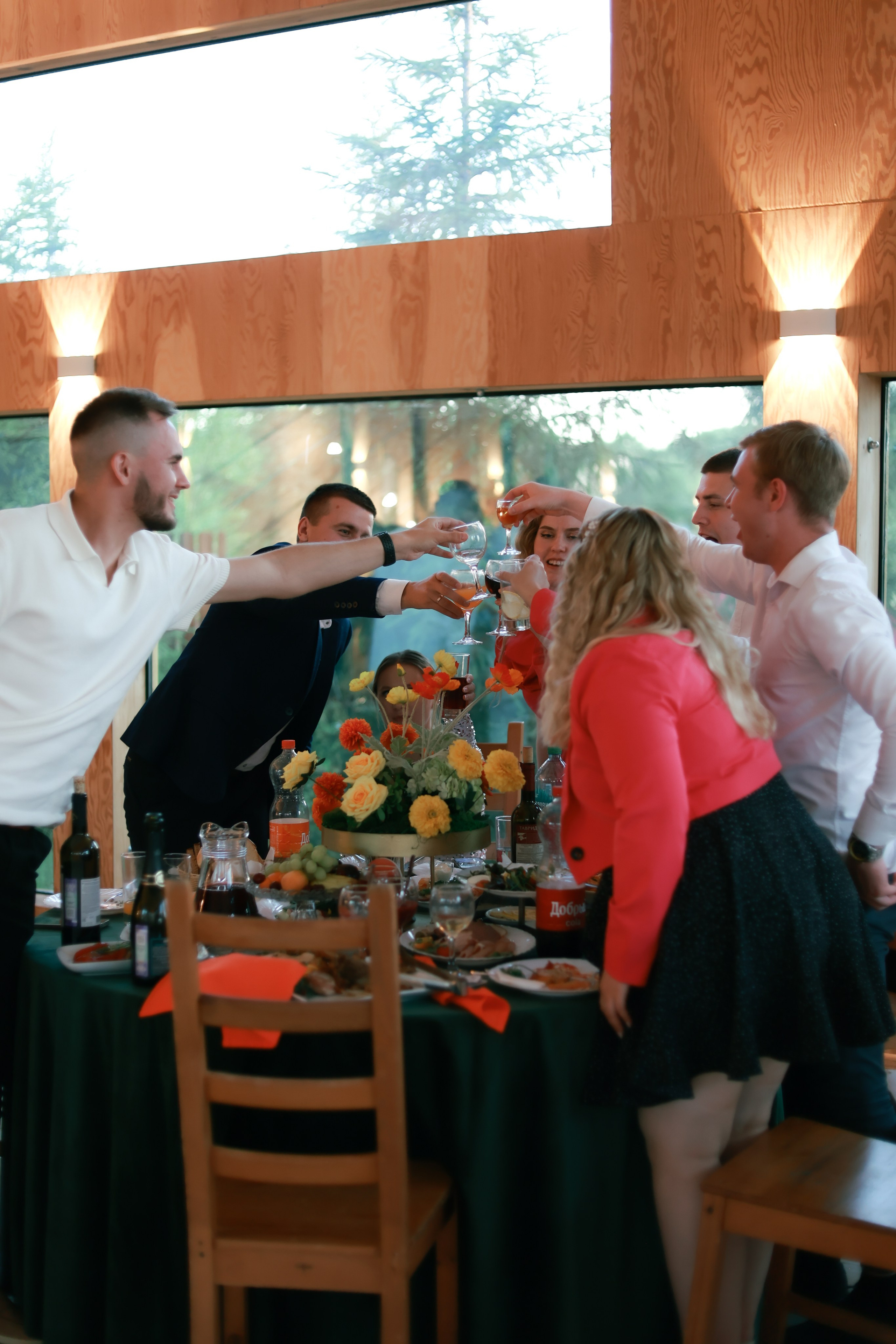 Свадебный ведущий на любое мероприятие в Москве. Свадебный ведущий в Москве Саксофон на свадьбу