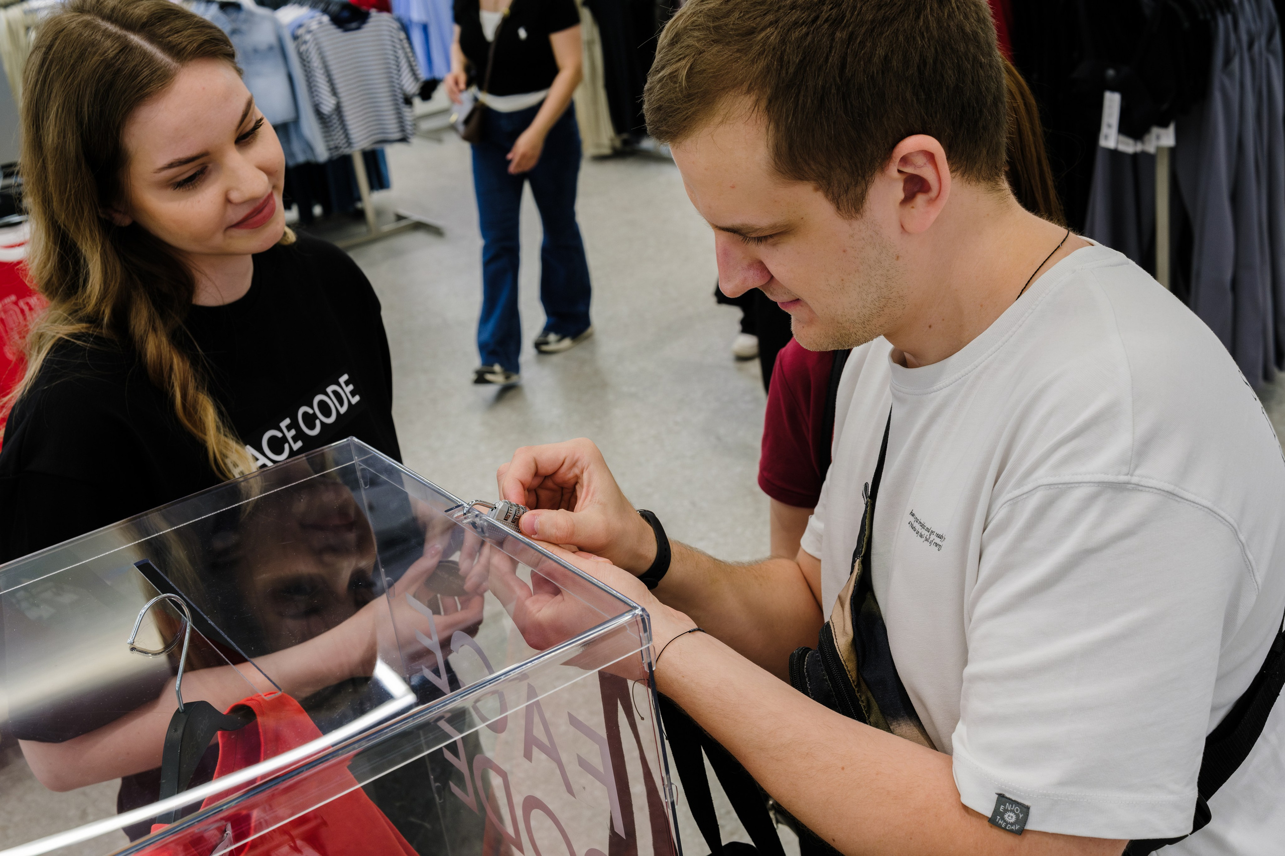 Открытие FACECODE. Репортажный и портретный фотограф в Москве Илья Спиридонов