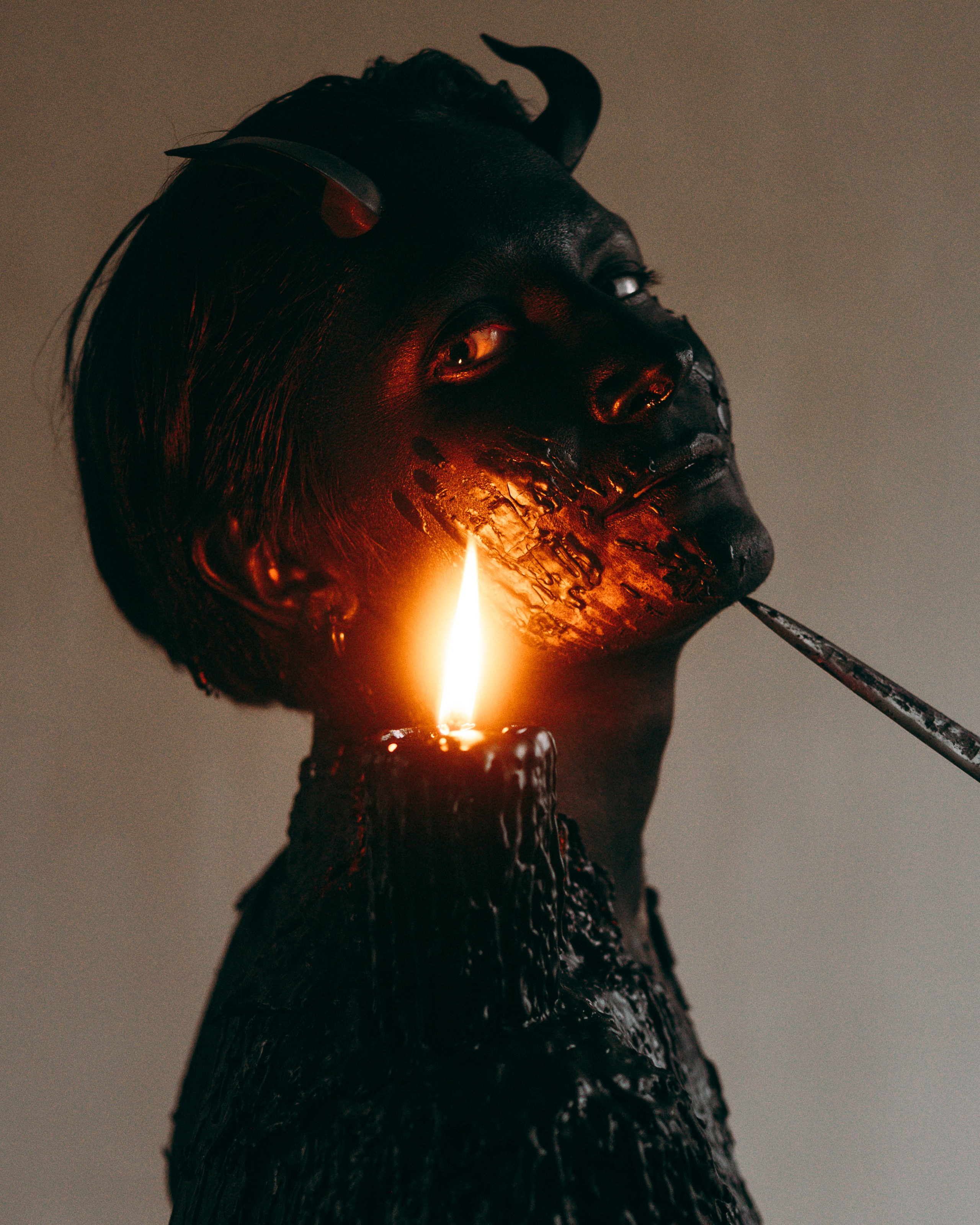 Съёмка со свечами ваксплей. Фотоведьма Дарья Нечинская