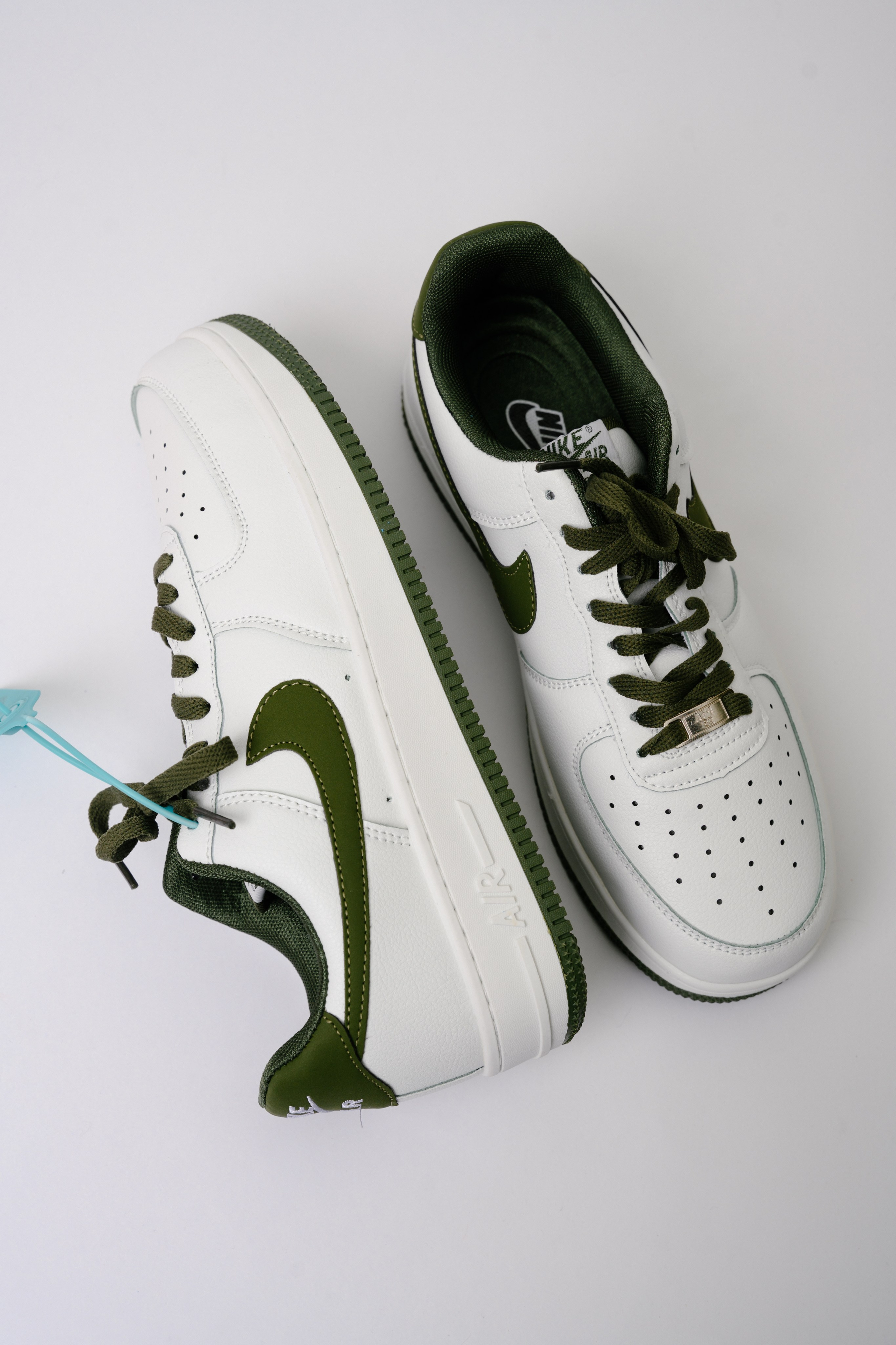 Кроссовки для wb. Фотограф в Красноярске