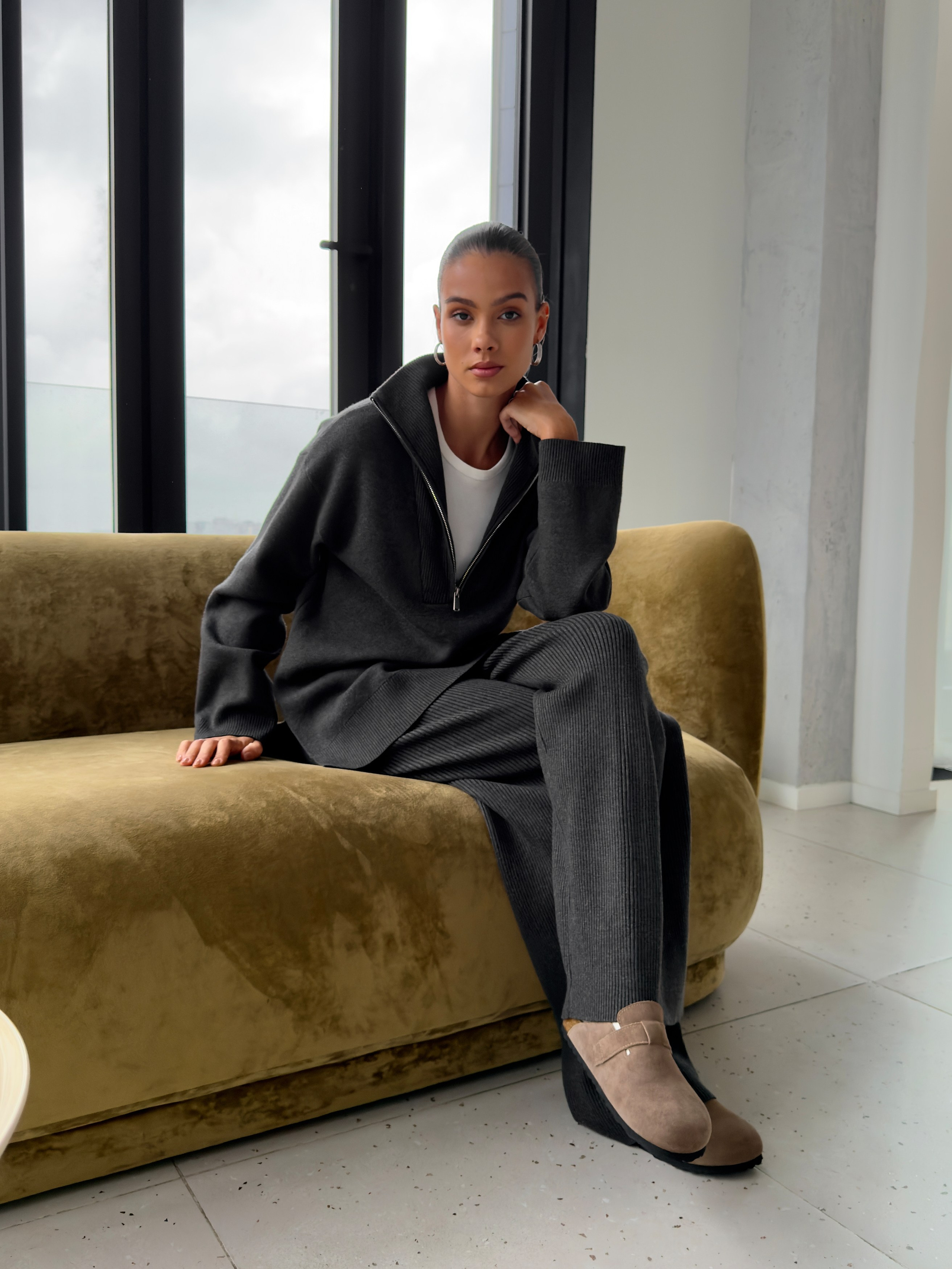 Mob.content. 595 Production