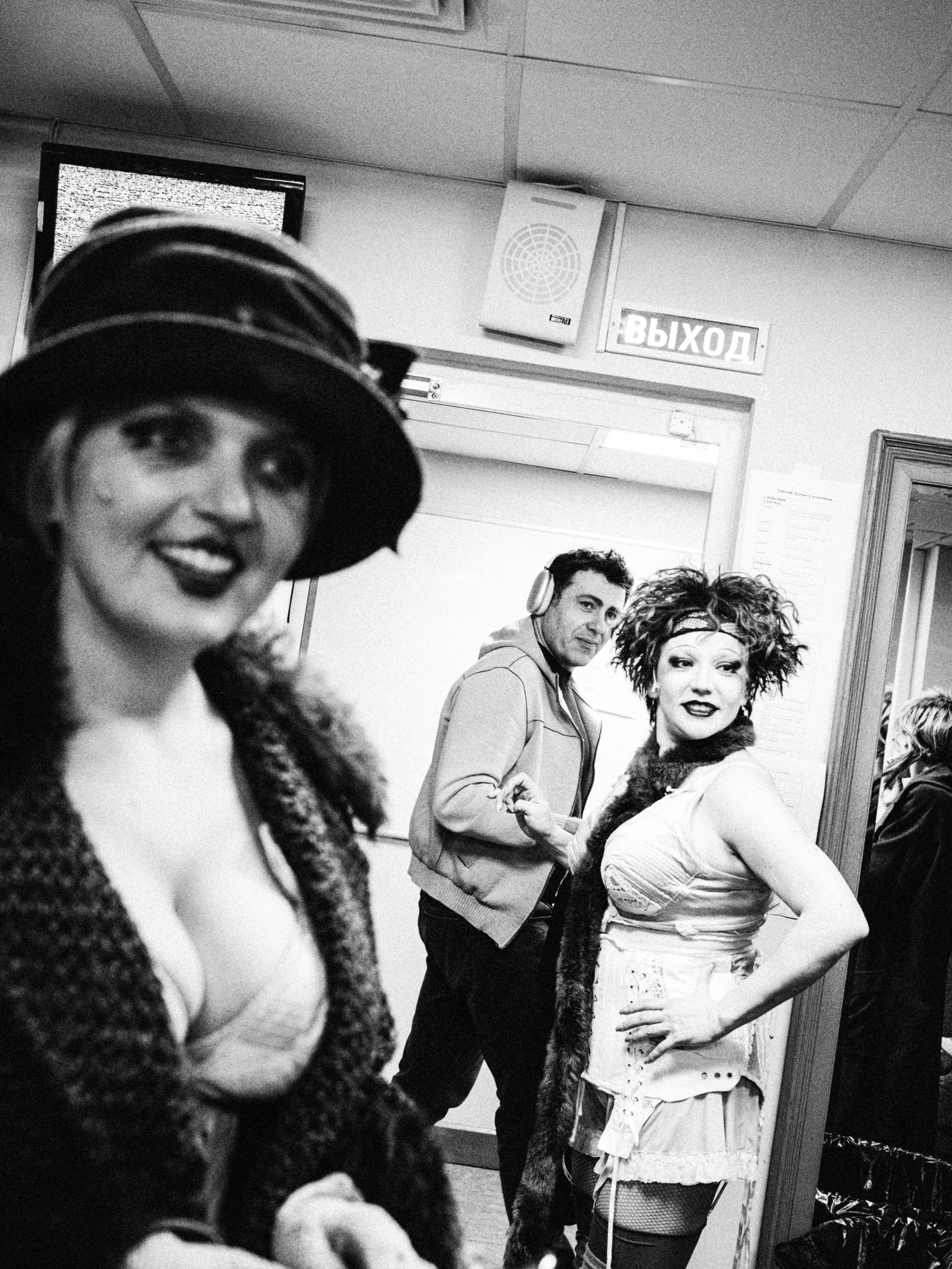 Theatre backstages. Portrait and backstage photographer Nina Crane