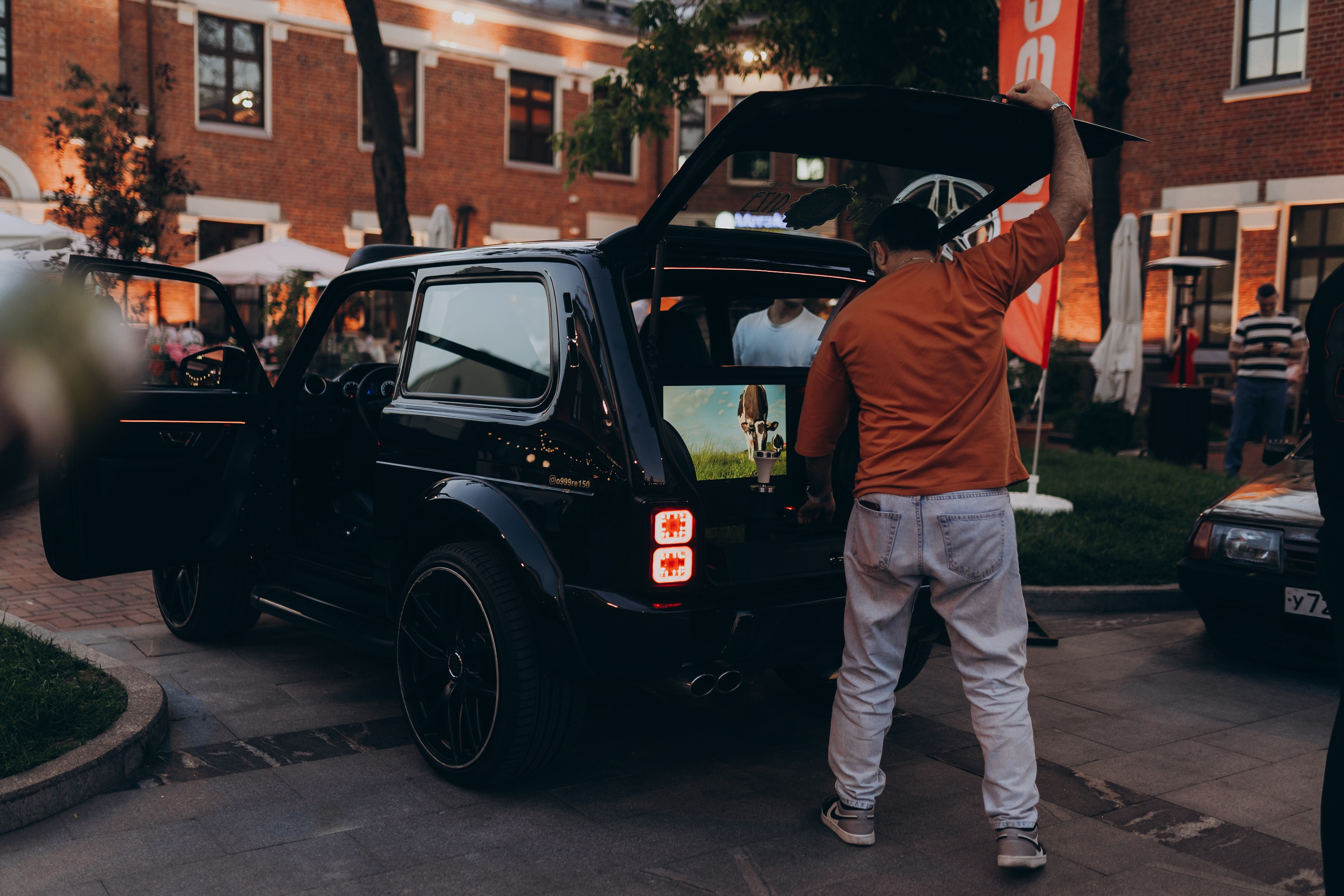 Авто выставка Депо. Фотограф Торопец Кристина Абрамова Kanwellia photography