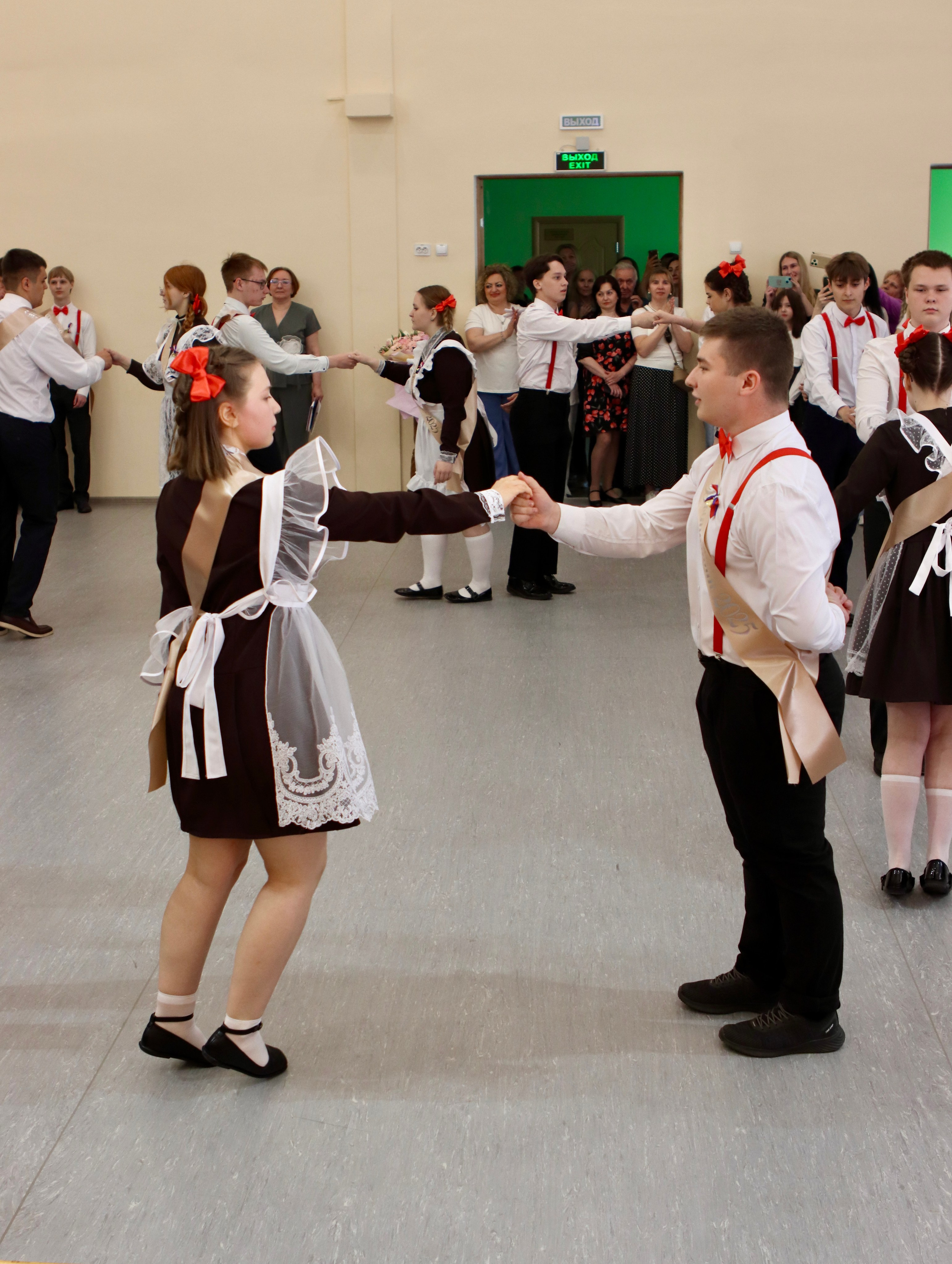 Школьный выпускной. Фотограф в Курске Смирнов Евгений