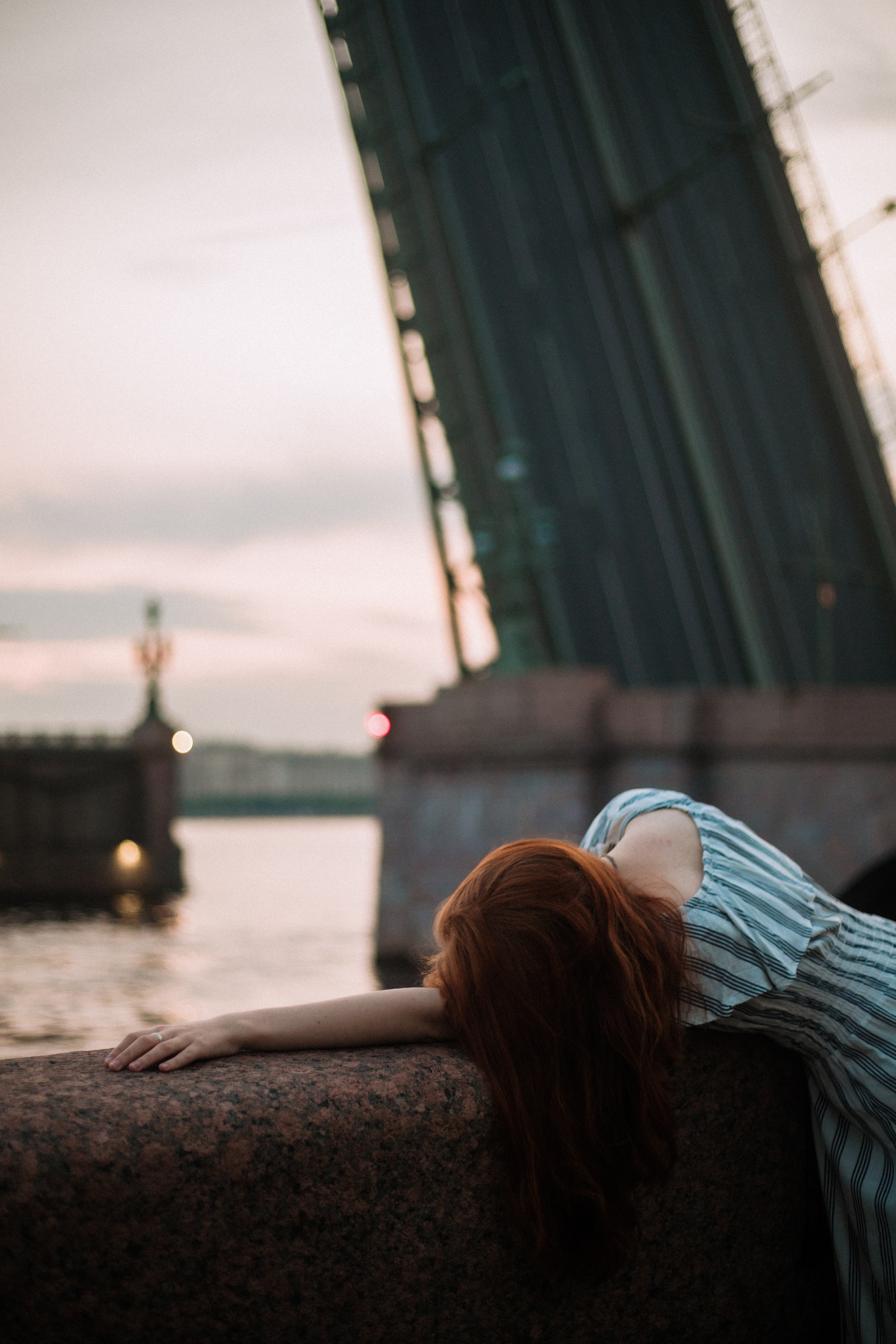 Artem & Tanya. Raised bridges. Портретный и концептуальный фотограф в Санкт-Петербурге Роман Башкиров