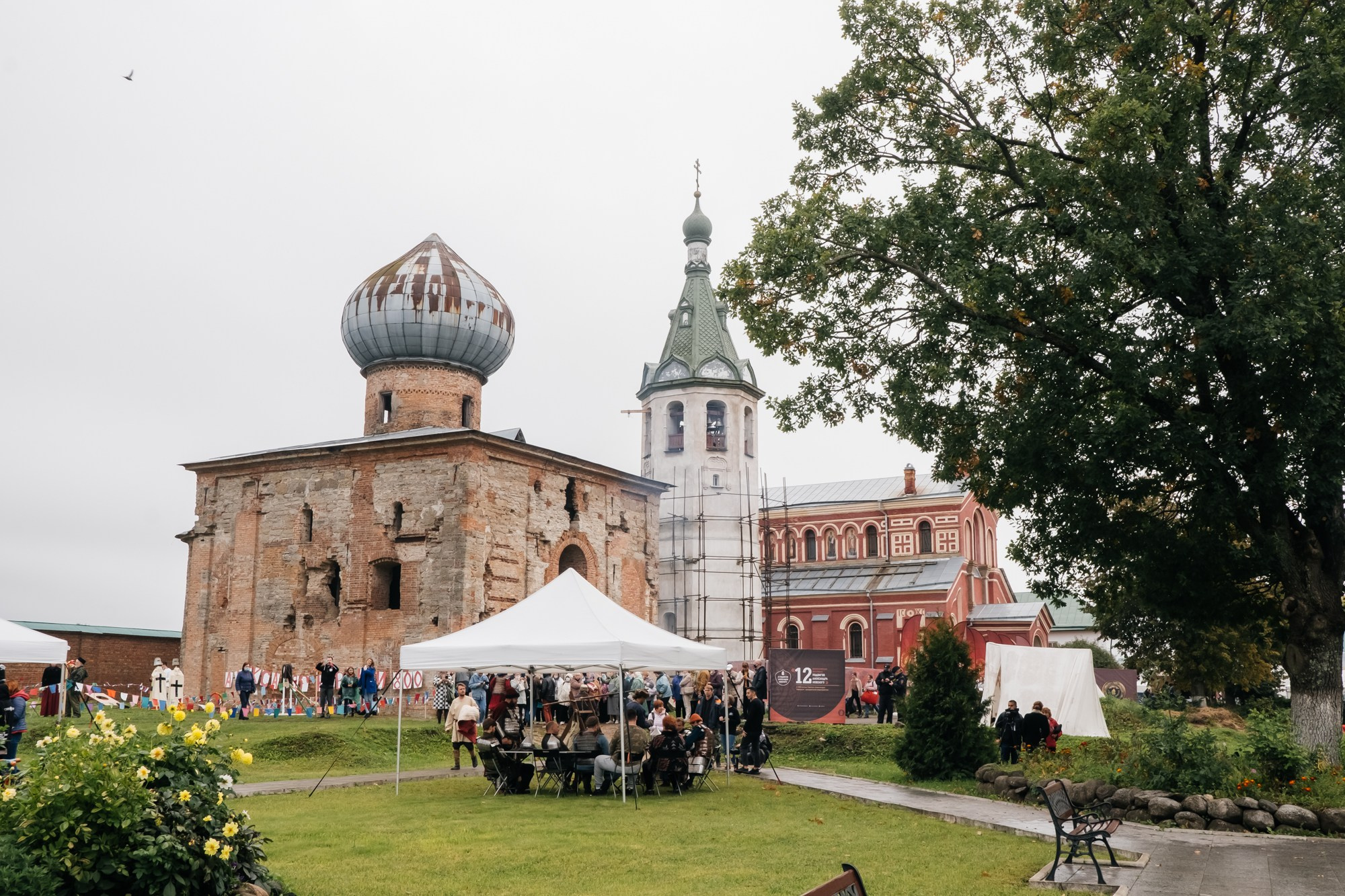Всероссийский форум «12 подвигов Александра Невского» | Старая Ладога 2021. Репортажный фотограф в Санкт-Петербурге СПБ Алиса Ческидова на ваше мероприятие