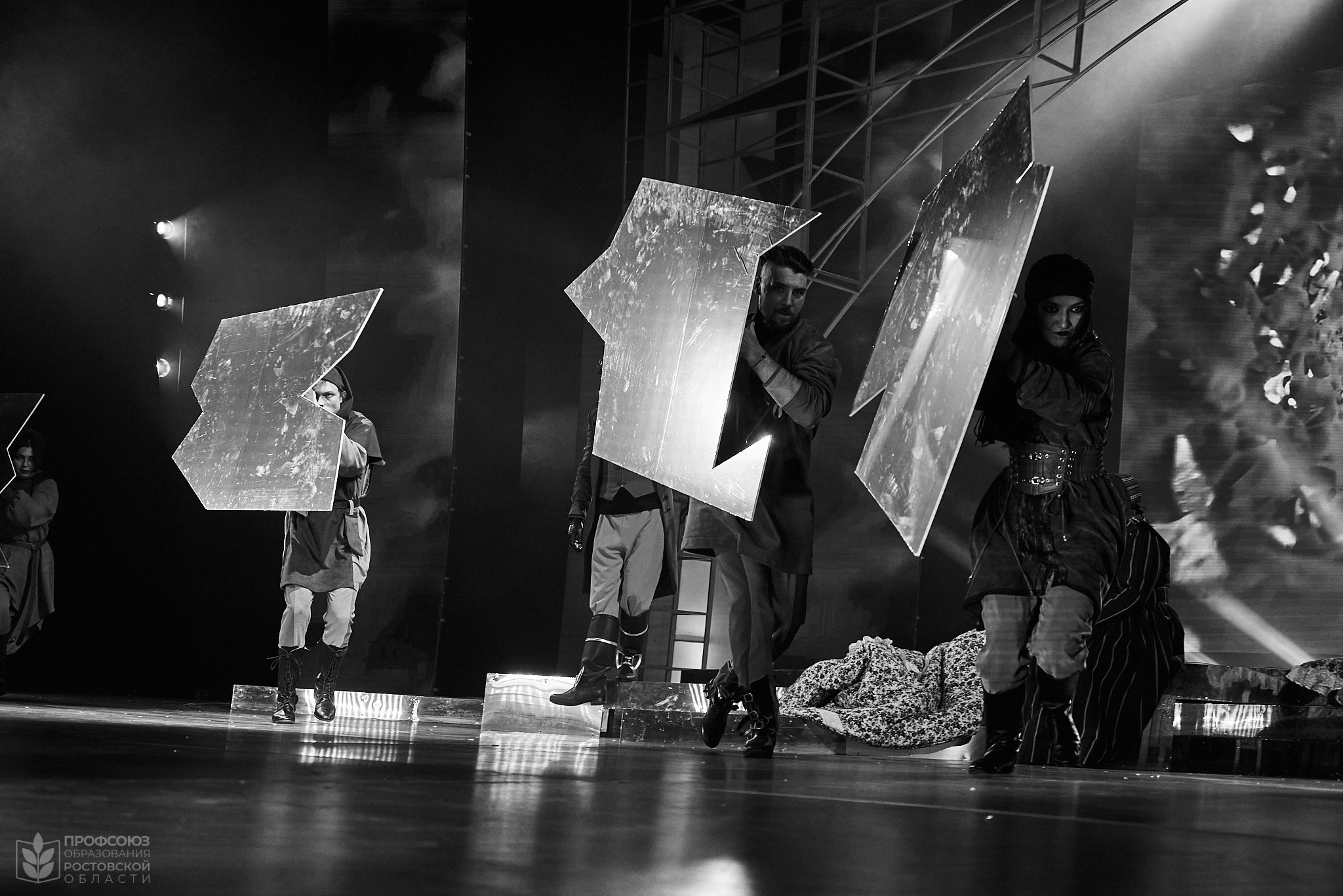 Детское мероприятие: профсоюзная елка в театре. Репортажный фотограф | Леонид Черков