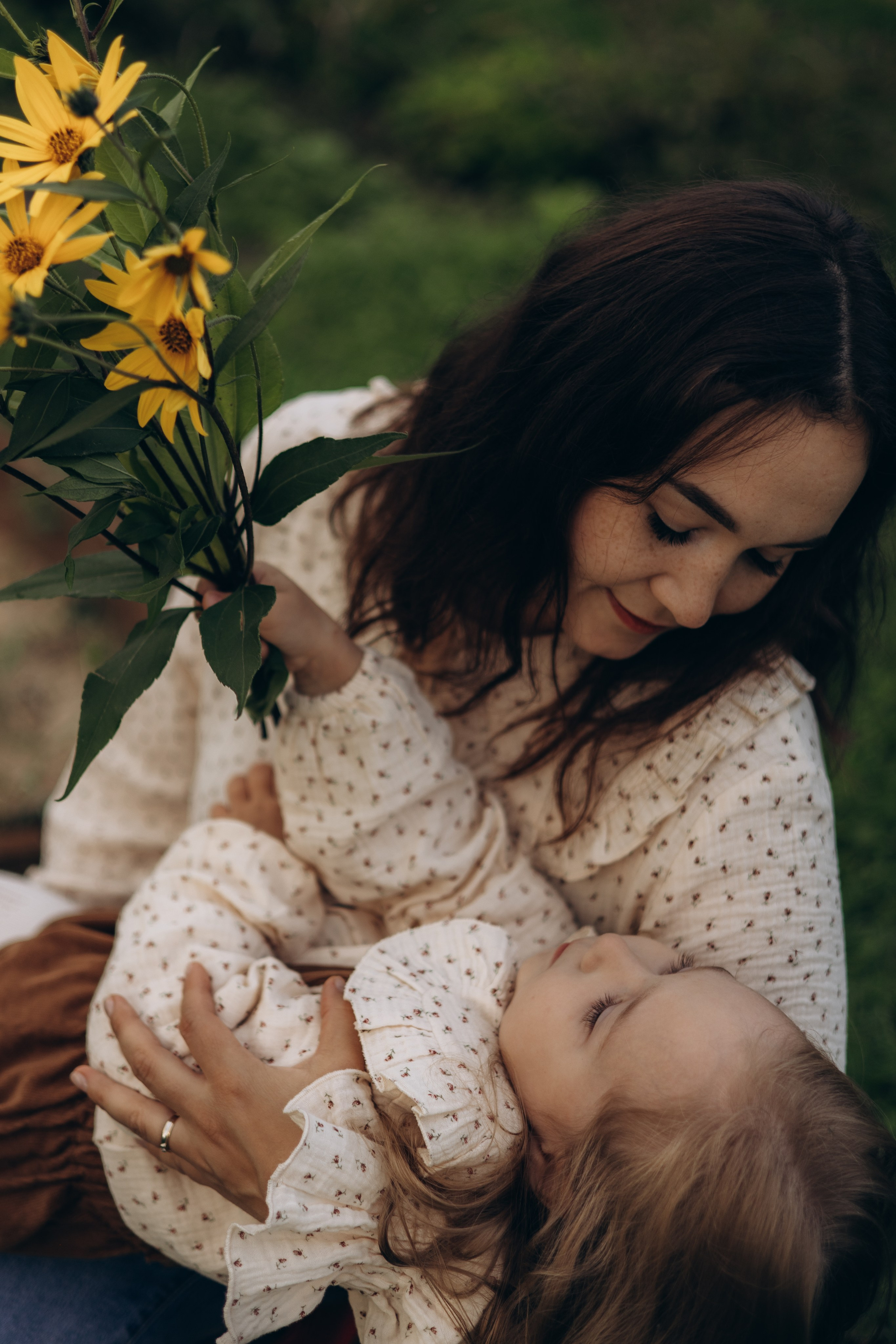 Мамочка и дочка (24.08.2025) г. Жуков (Калужская обл.). Надежда Стар семейный и церковный фотограф в Жукове и Калужской области