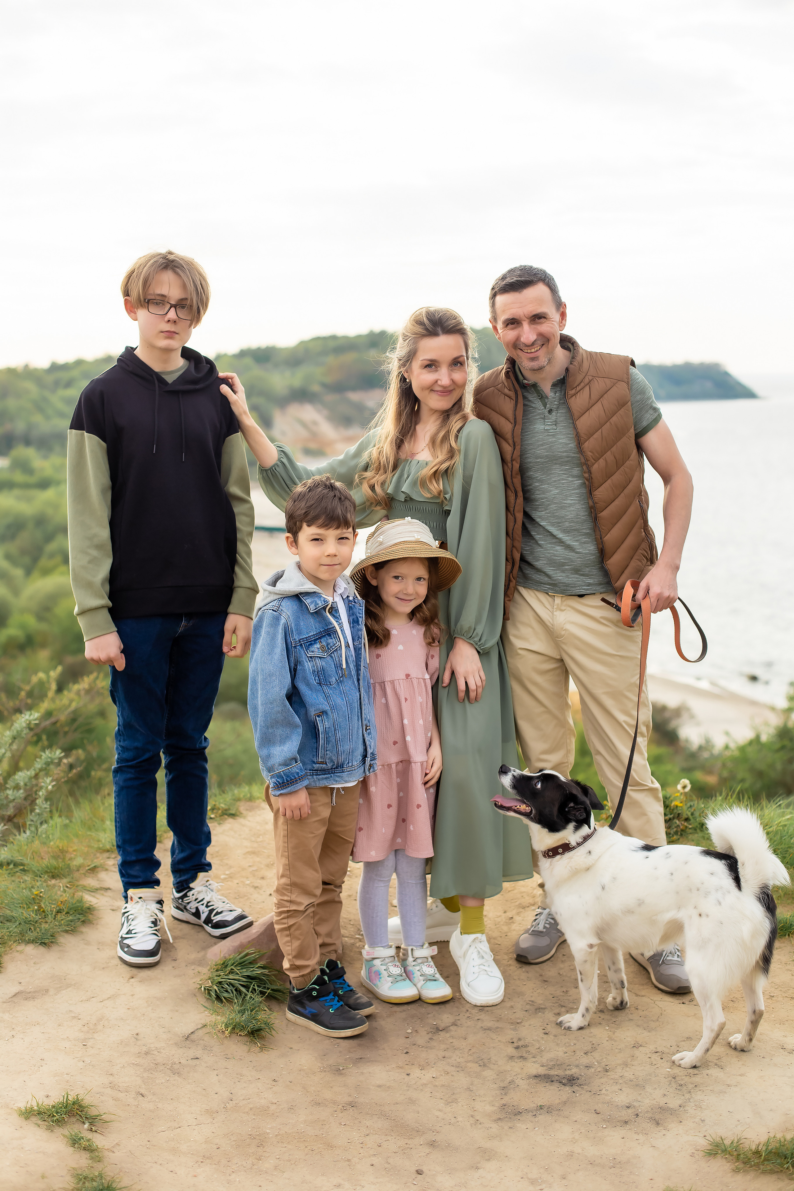 Елена, Дима, Леша, Саша, Маша и Бим. Филинская. Фотограф в Калининграде Решетникова Алина