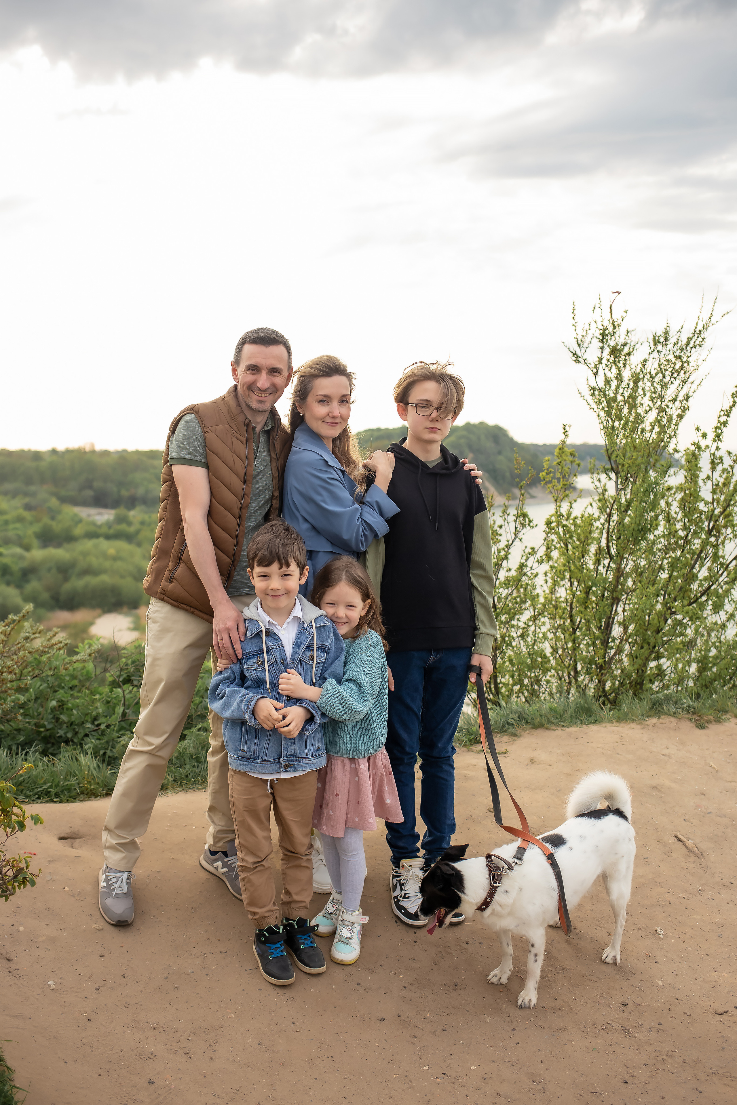 Елена, Дима, Леша, Саша, Маша и Бим. Филинская. Фотограф в Калининграде Решетникова Алина