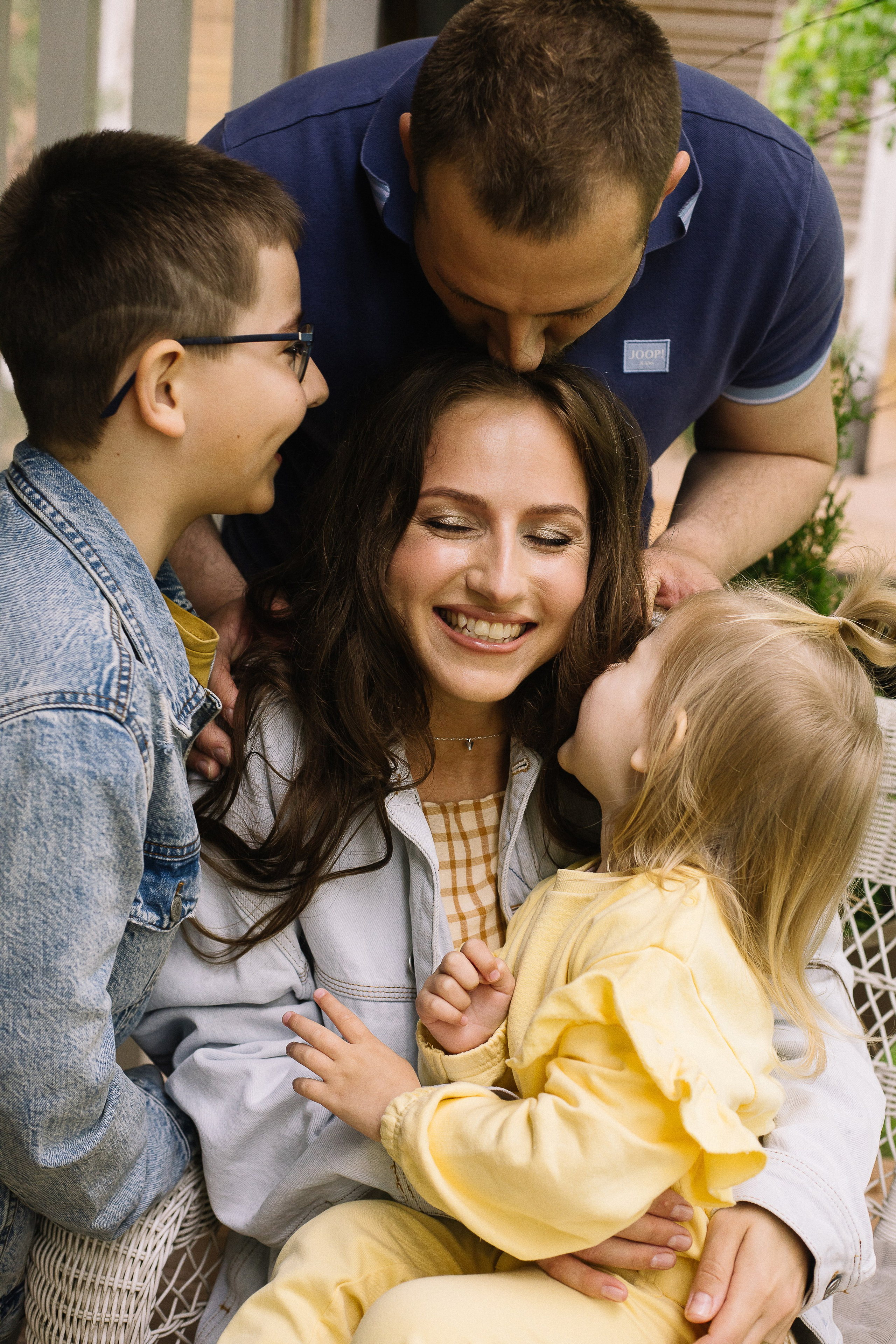 Семейное утро в загородном доме. Семейный фотограф в Томске Максимова Екатерина