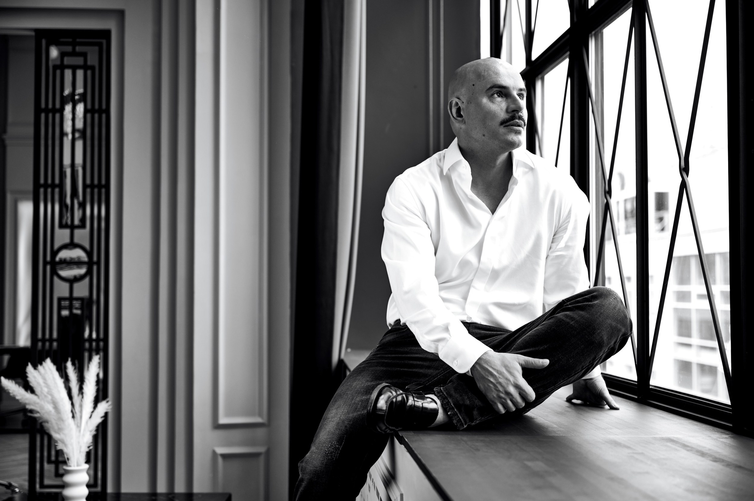 Саша | шоубиз