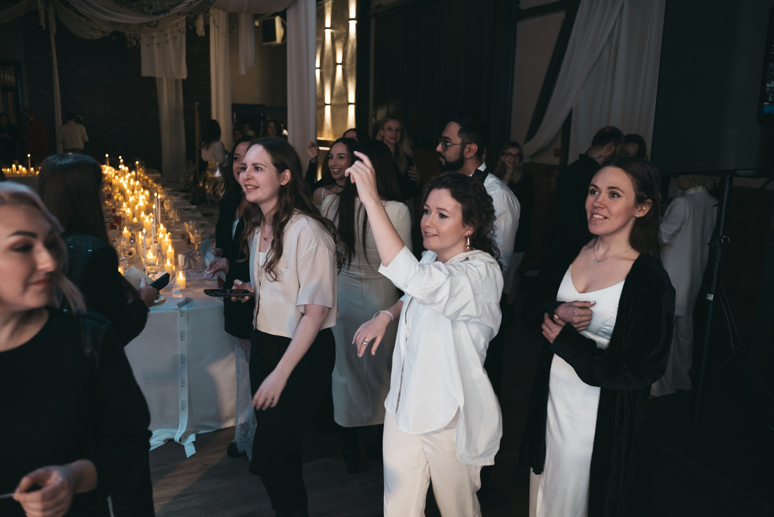 WhiteRoom Pre-wedding. Репортажный и свадебный фотограф в Сургуте