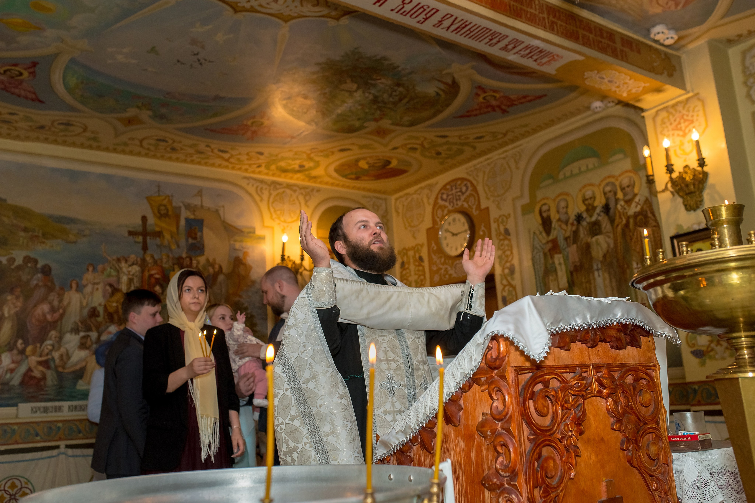 Крещение в Тропарёво. Фотограф Владимир Артамонов