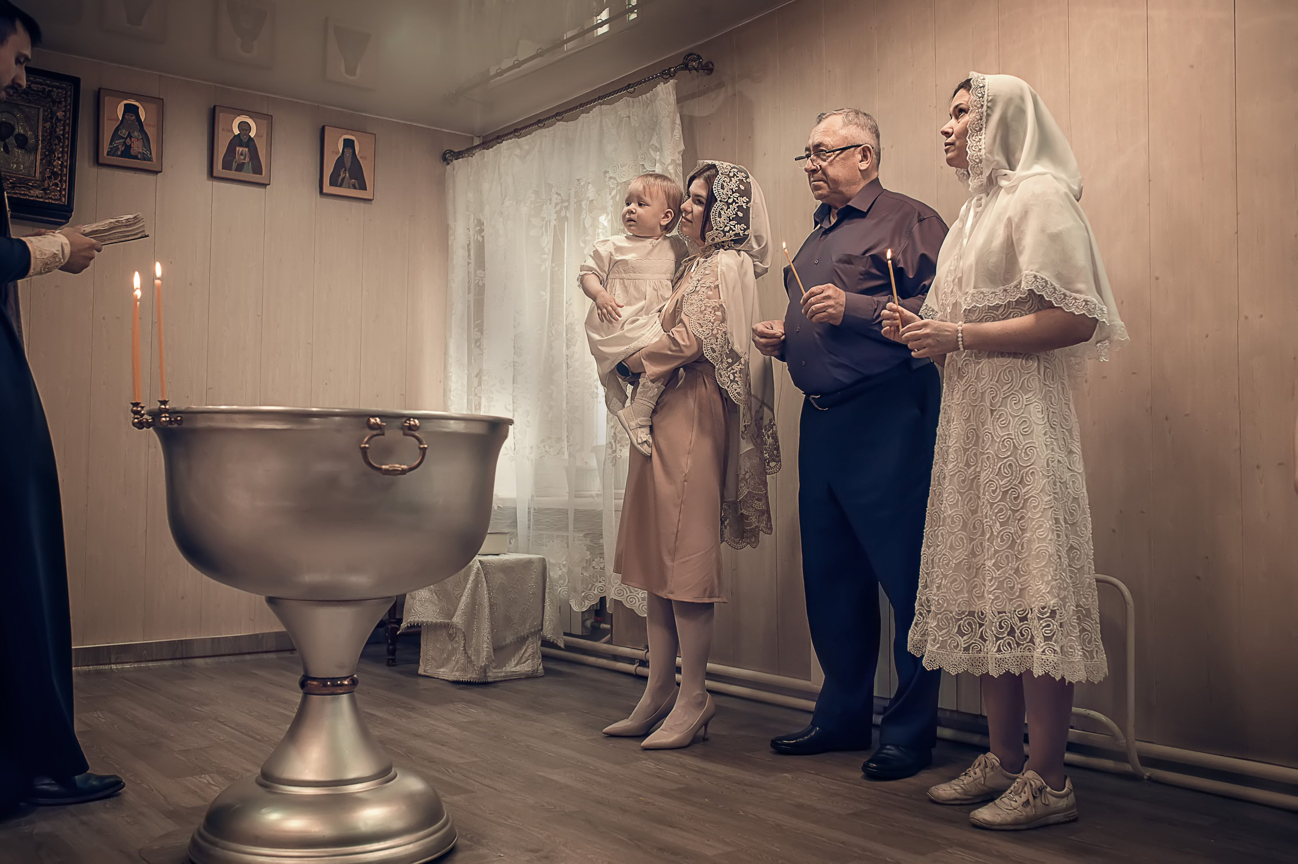 Сьемка крещения в Красноярске. Фотографы крещения/венчания  Красноярск Татьяна и Вячеслав Переваловы