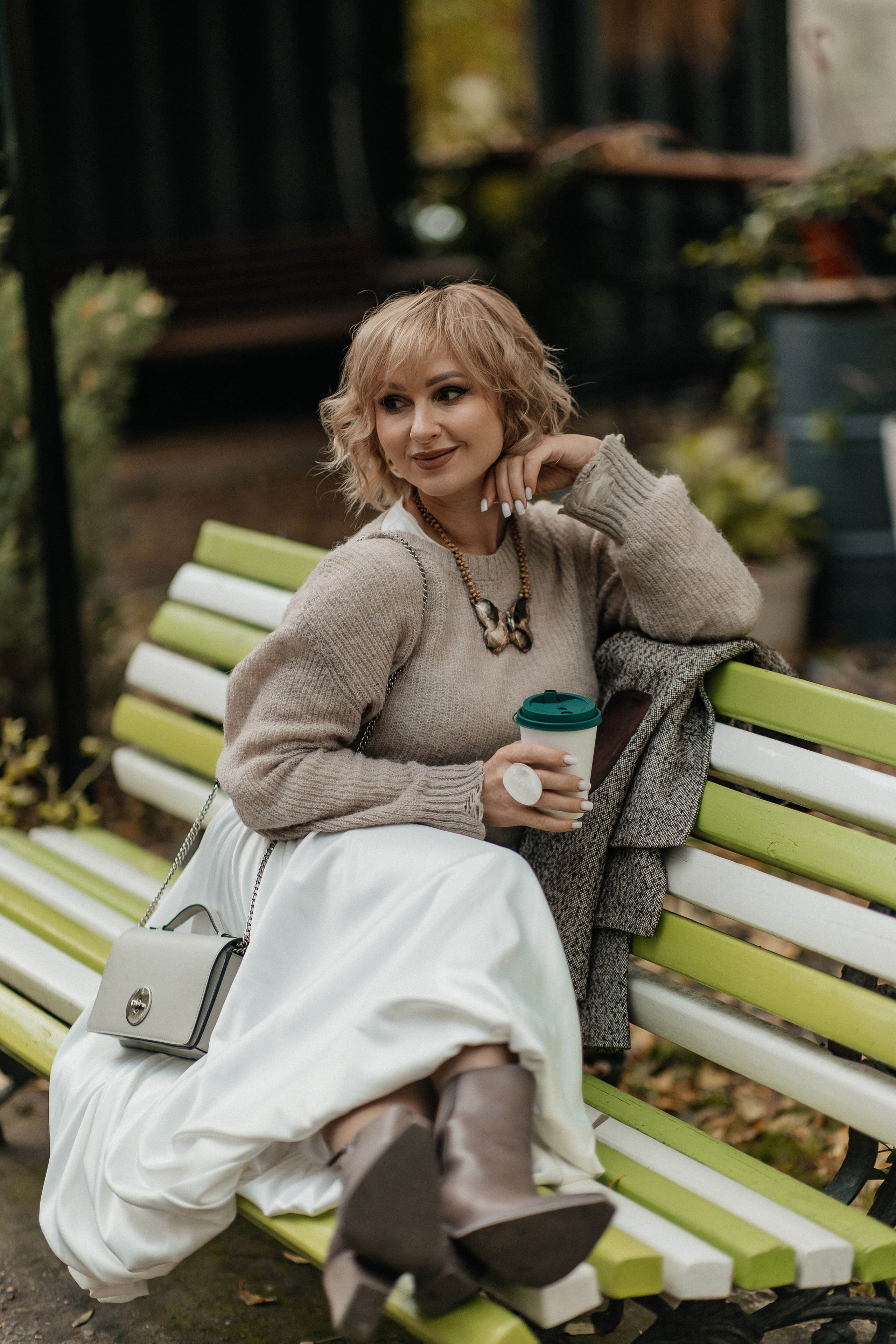 Маша и осень