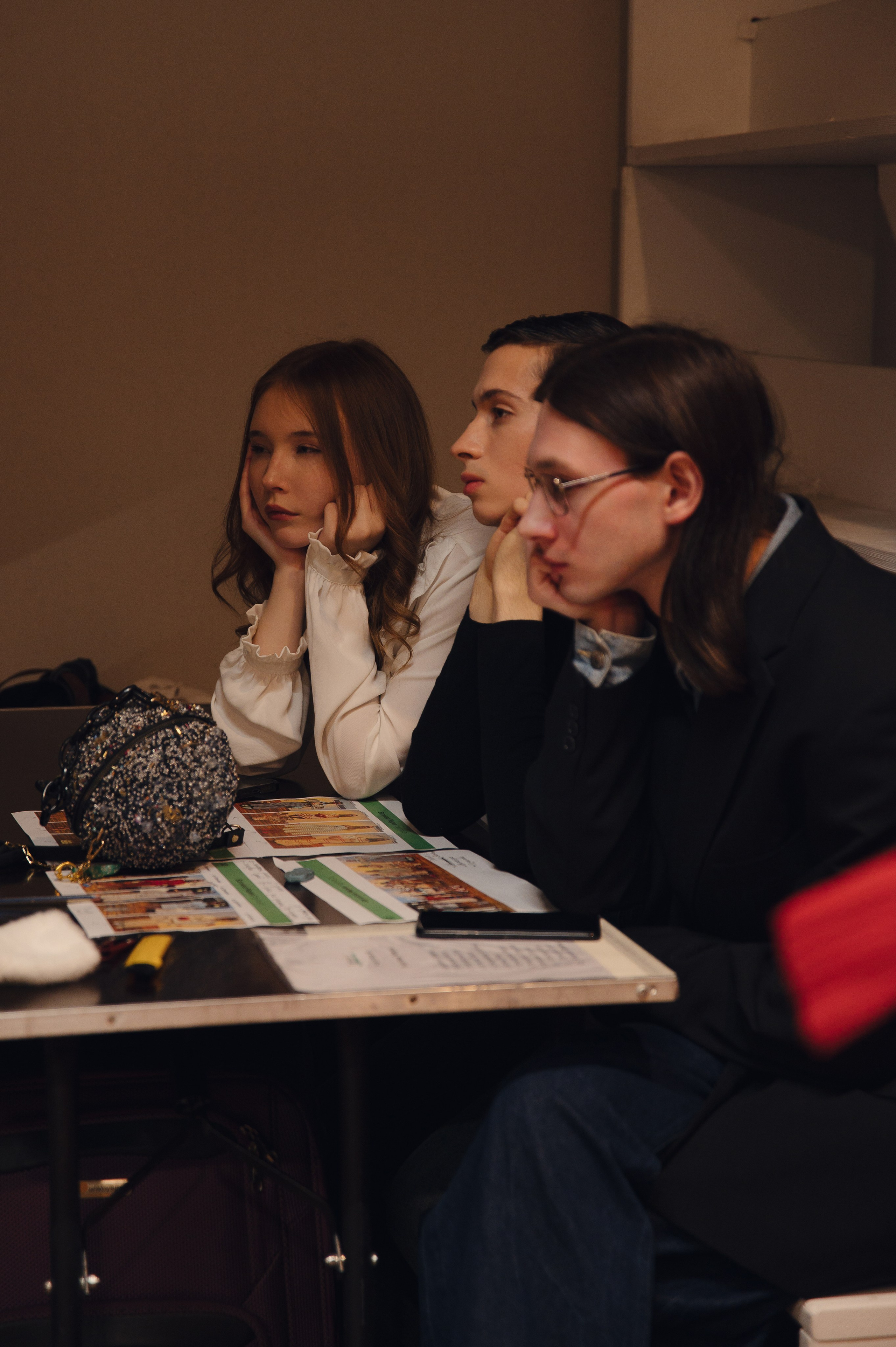 Бекстейдж показа «Новые Имена» собака.ru|ДЛТ. Портретный и репортажный фотограф в Санкт-Петербурге