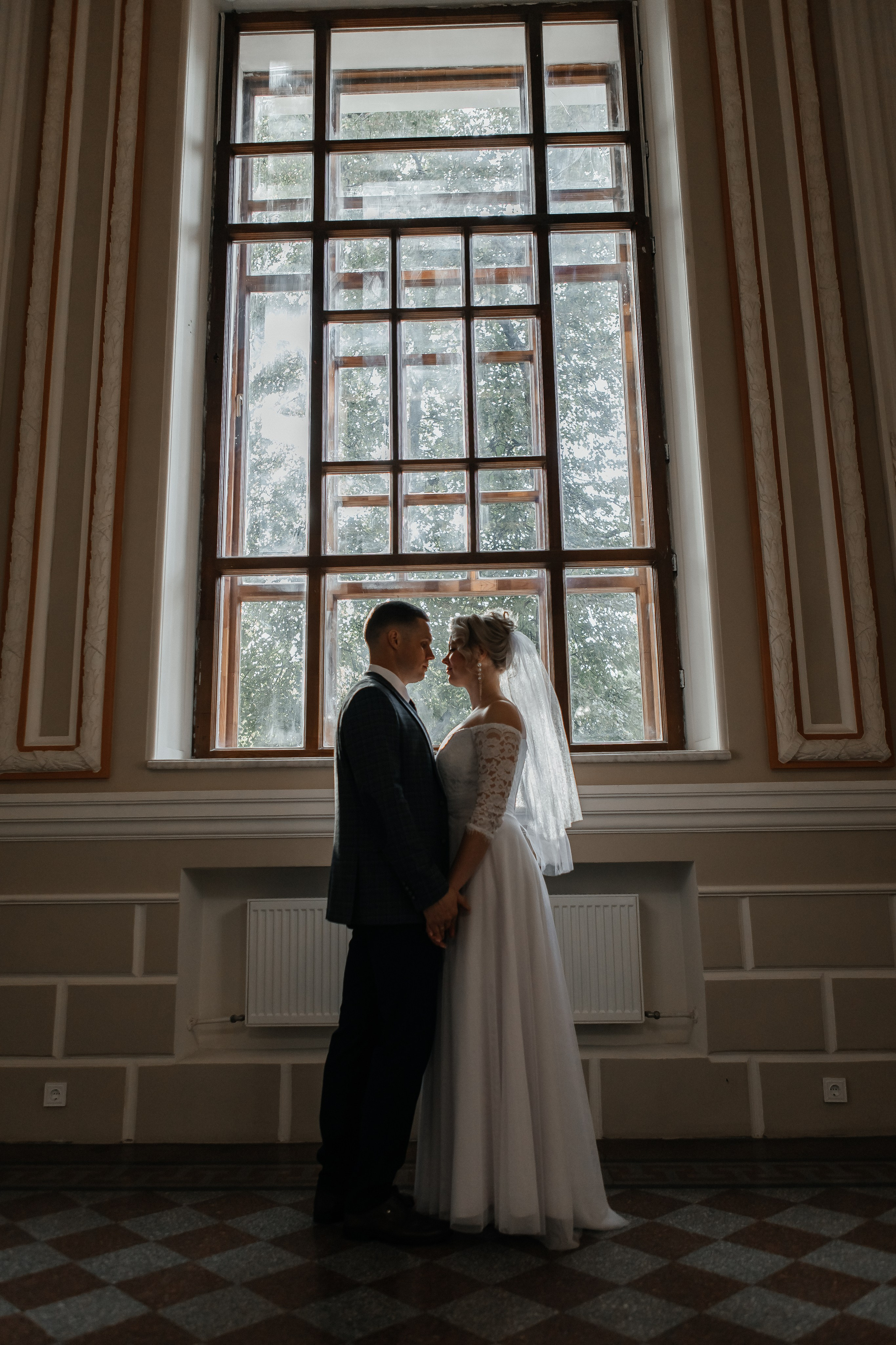 Свадебная фотосессия в библиотеки им. Боголюбова. Свадебный фотограф в Москве